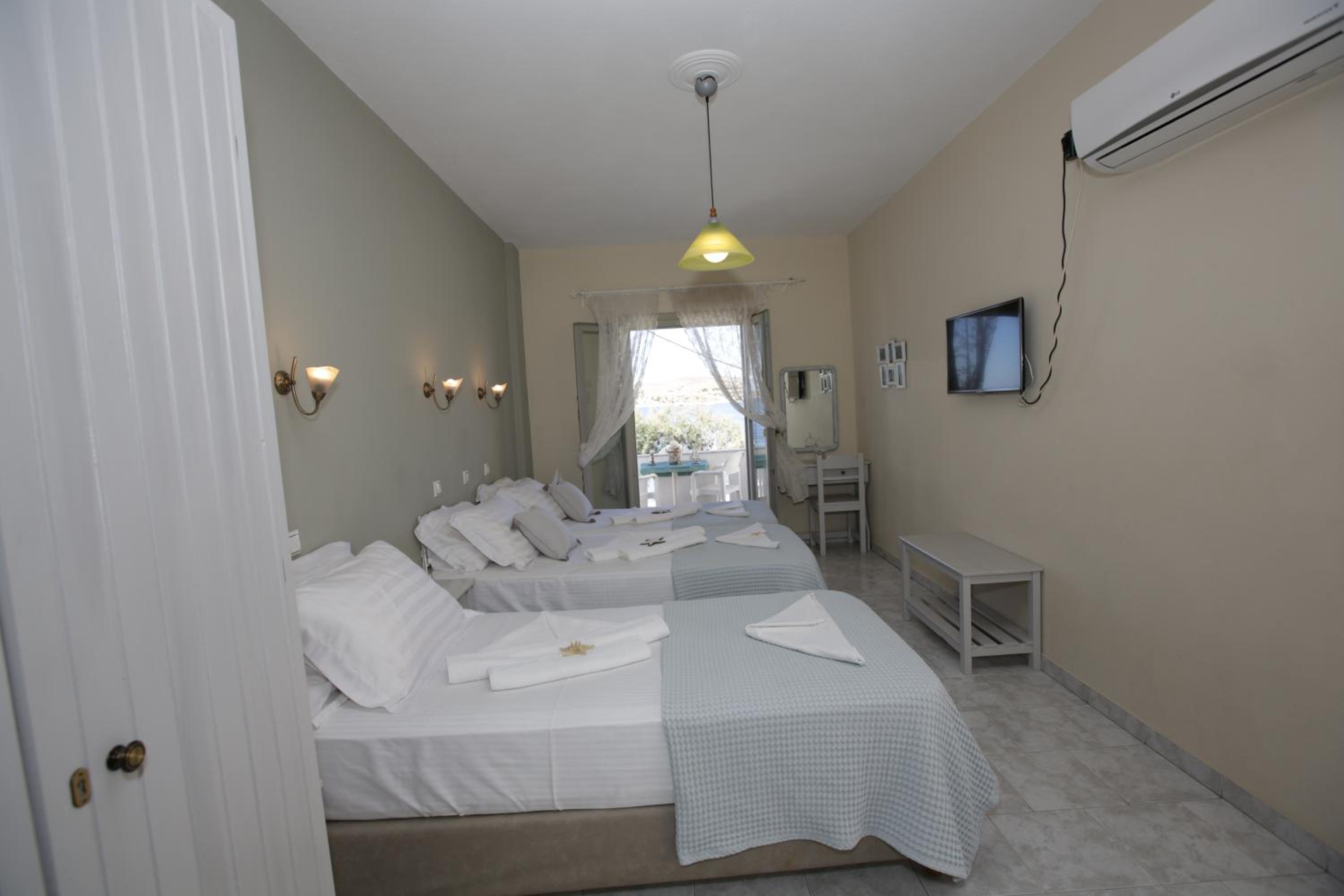 Studio with Panoramic Sea View (3 Adults) - Photo 32