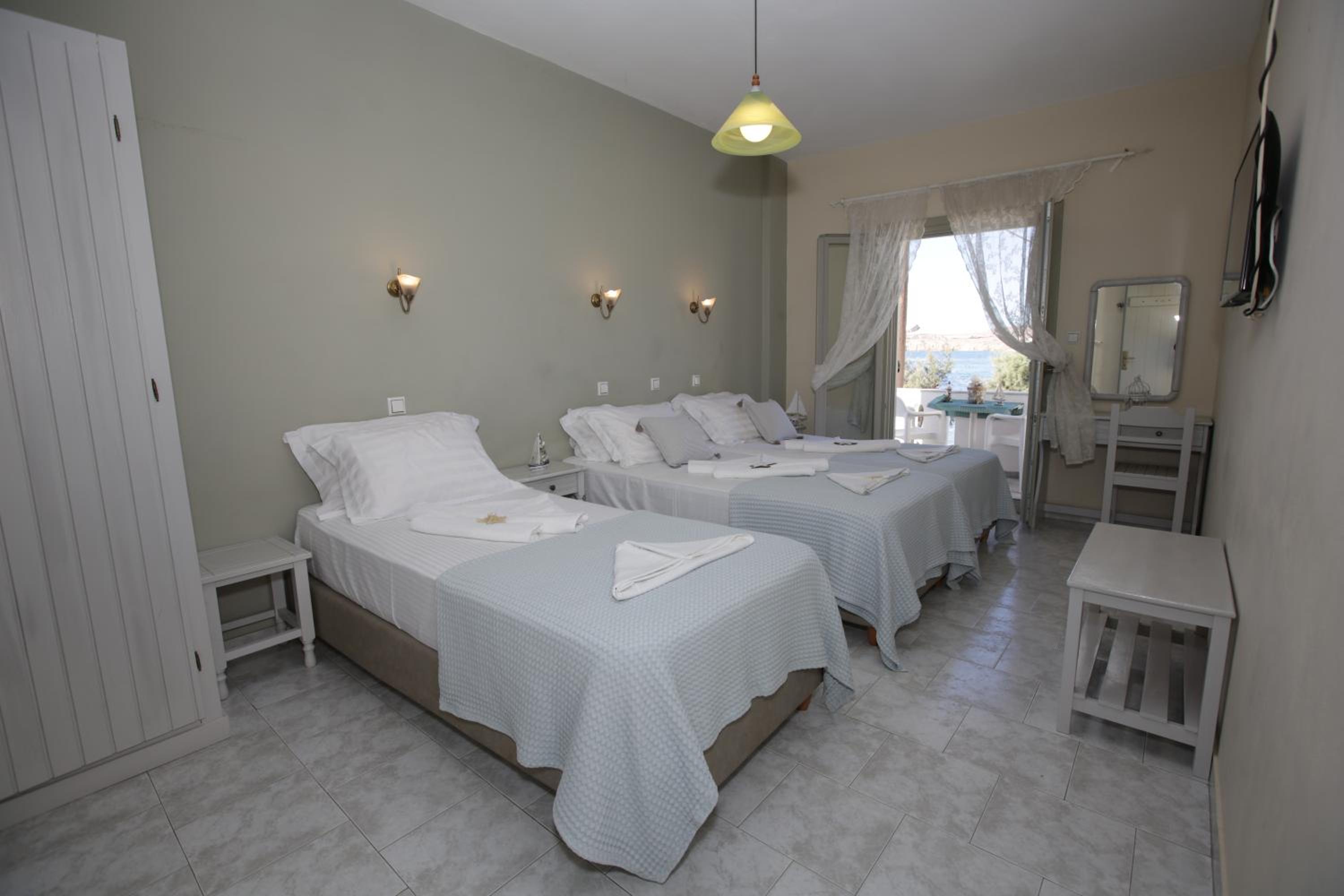 Studio with Panoramic Sea View (3 Adults) - Photo 16