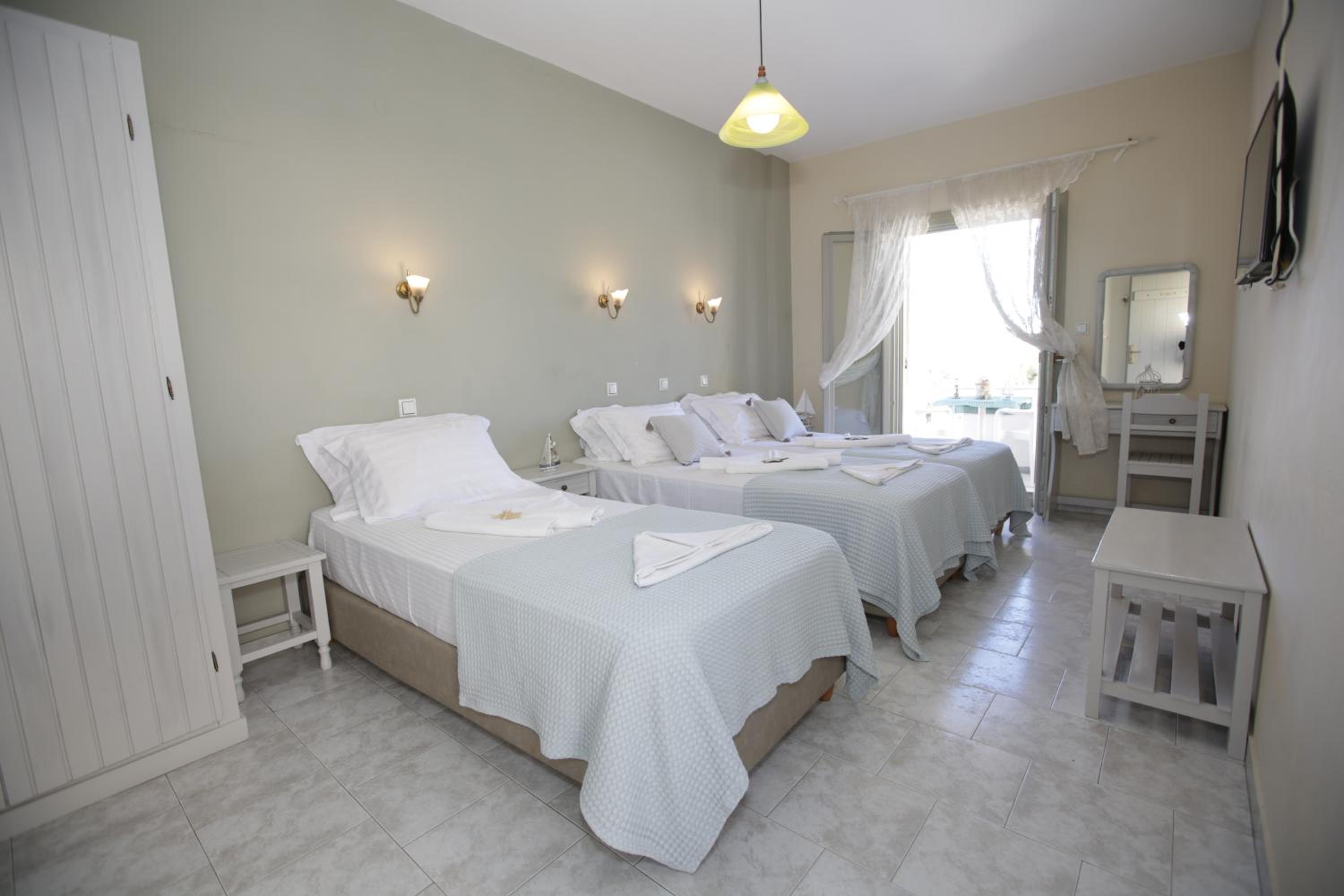 Studio with Panoramic Sea View (3 Adults) - Photo 15