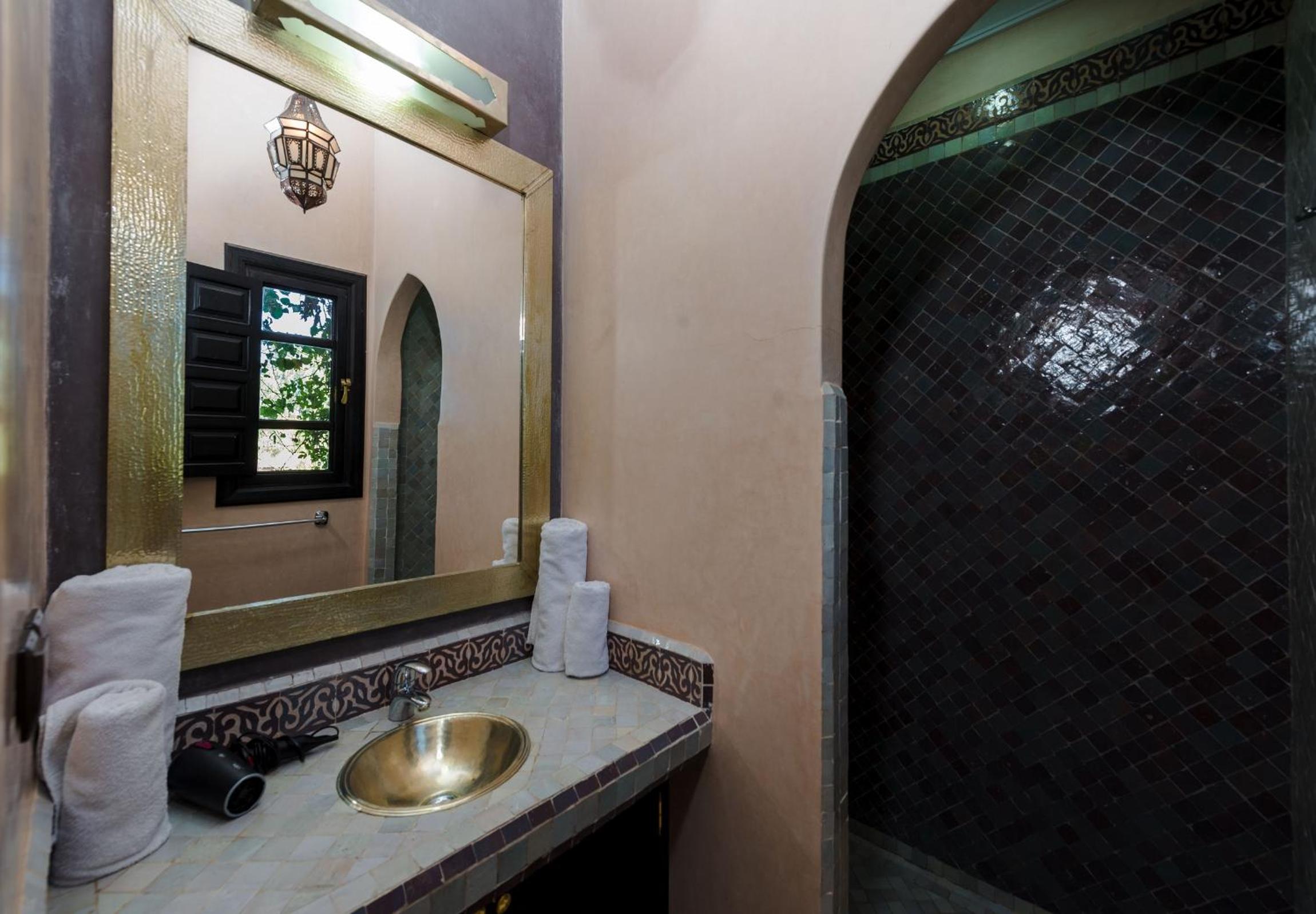 Three-Bedroom Villa - Photo 23