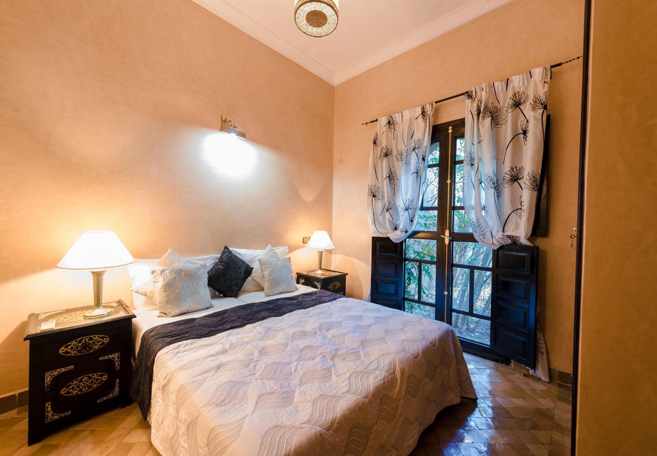 Three-Bedroom Villa - Photo 24