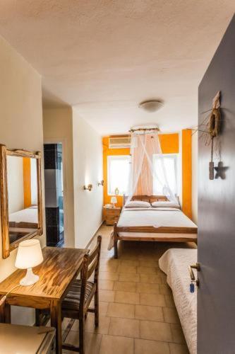 Large Single Room