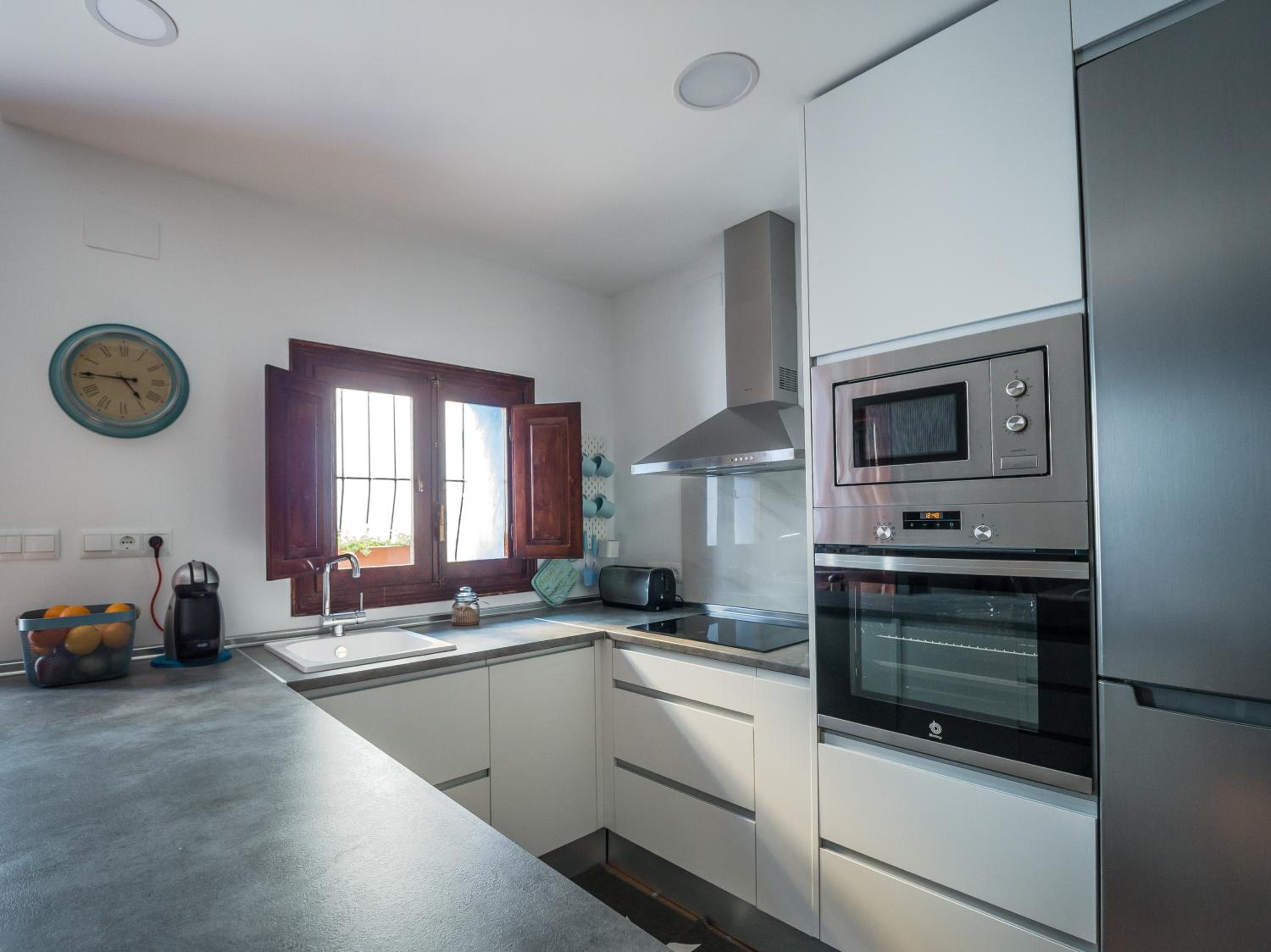 Three-Bedroom House - Photo 18