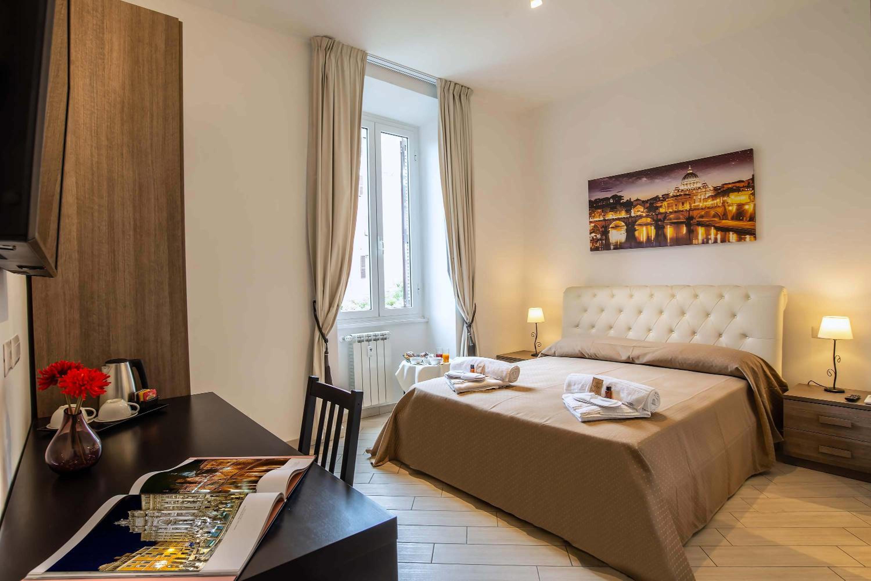 Double Room with Private Bathroom photo 1