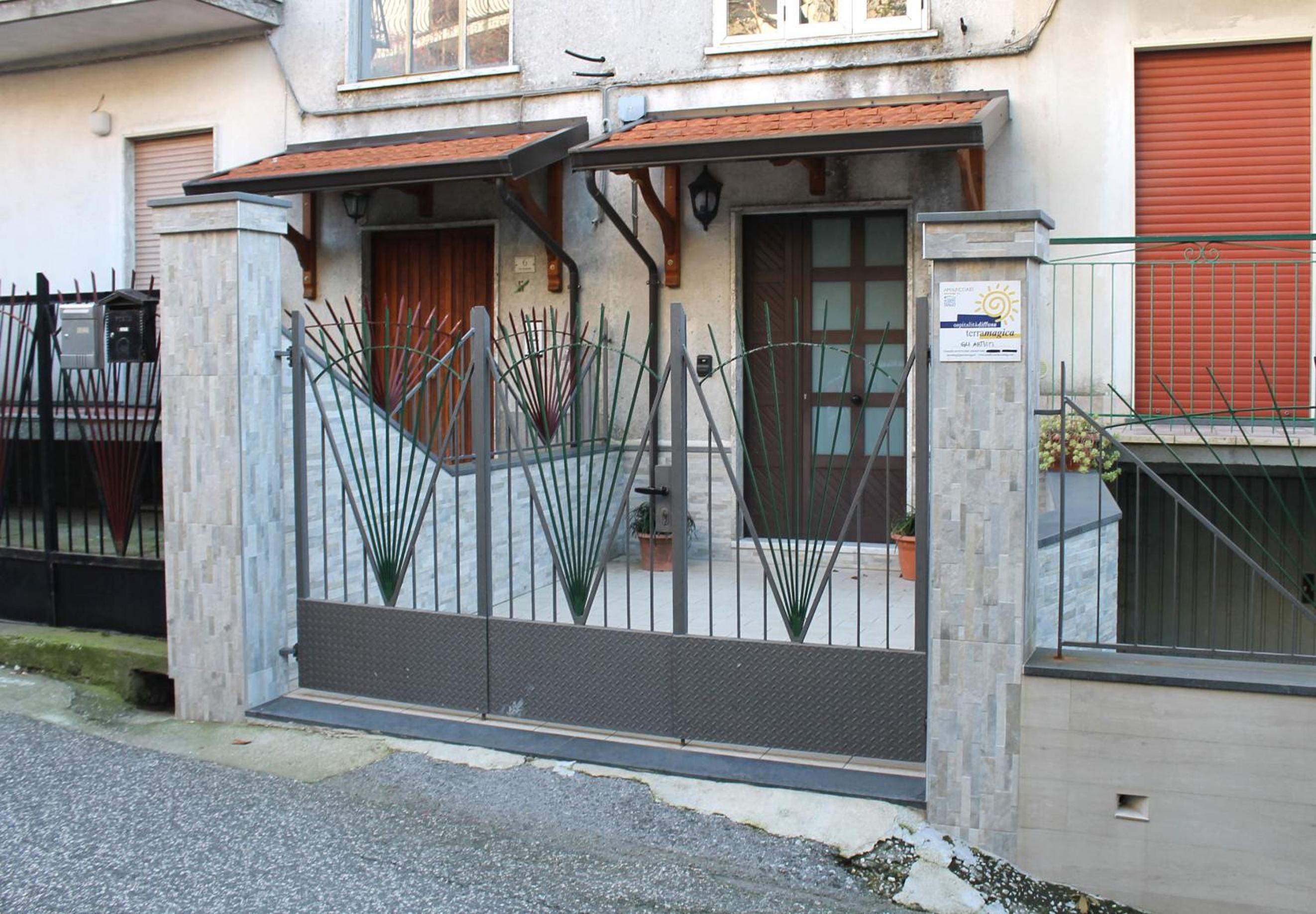 Apartment with Balcony photo 2