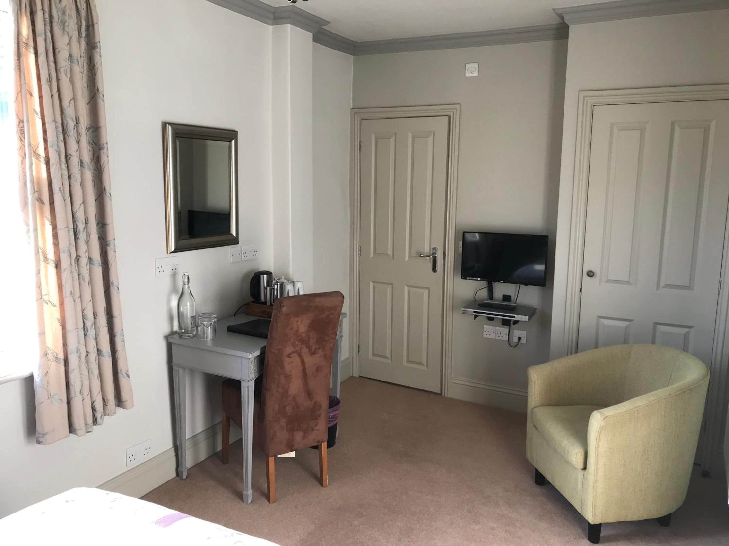 Deluxe Double Room with Shower photo 1