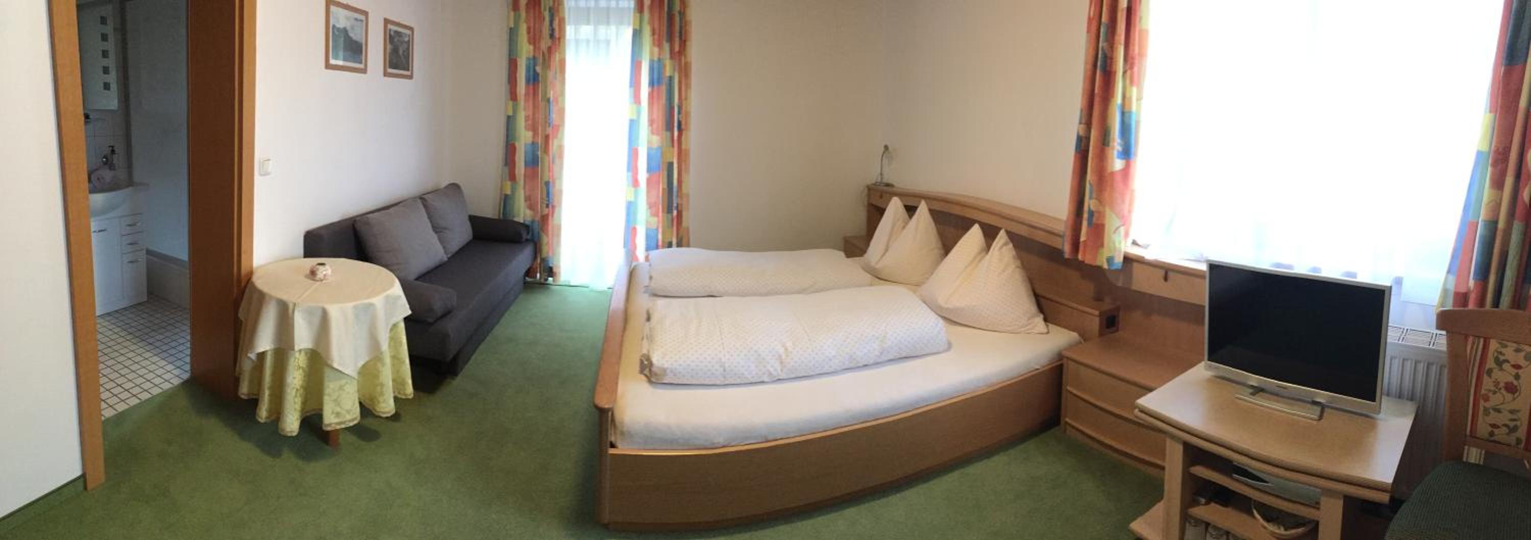 Double Room with Balcony photo 1