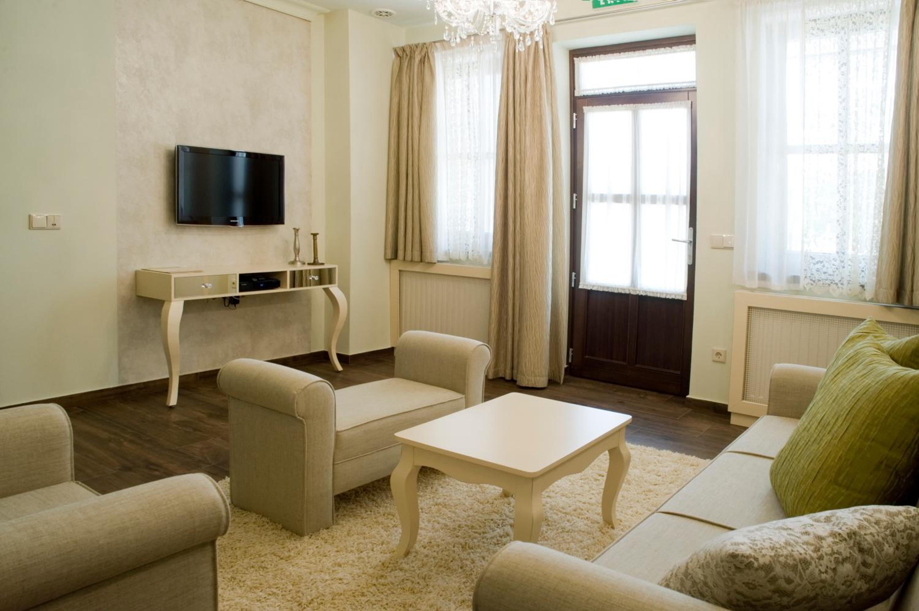 Suite photo 1