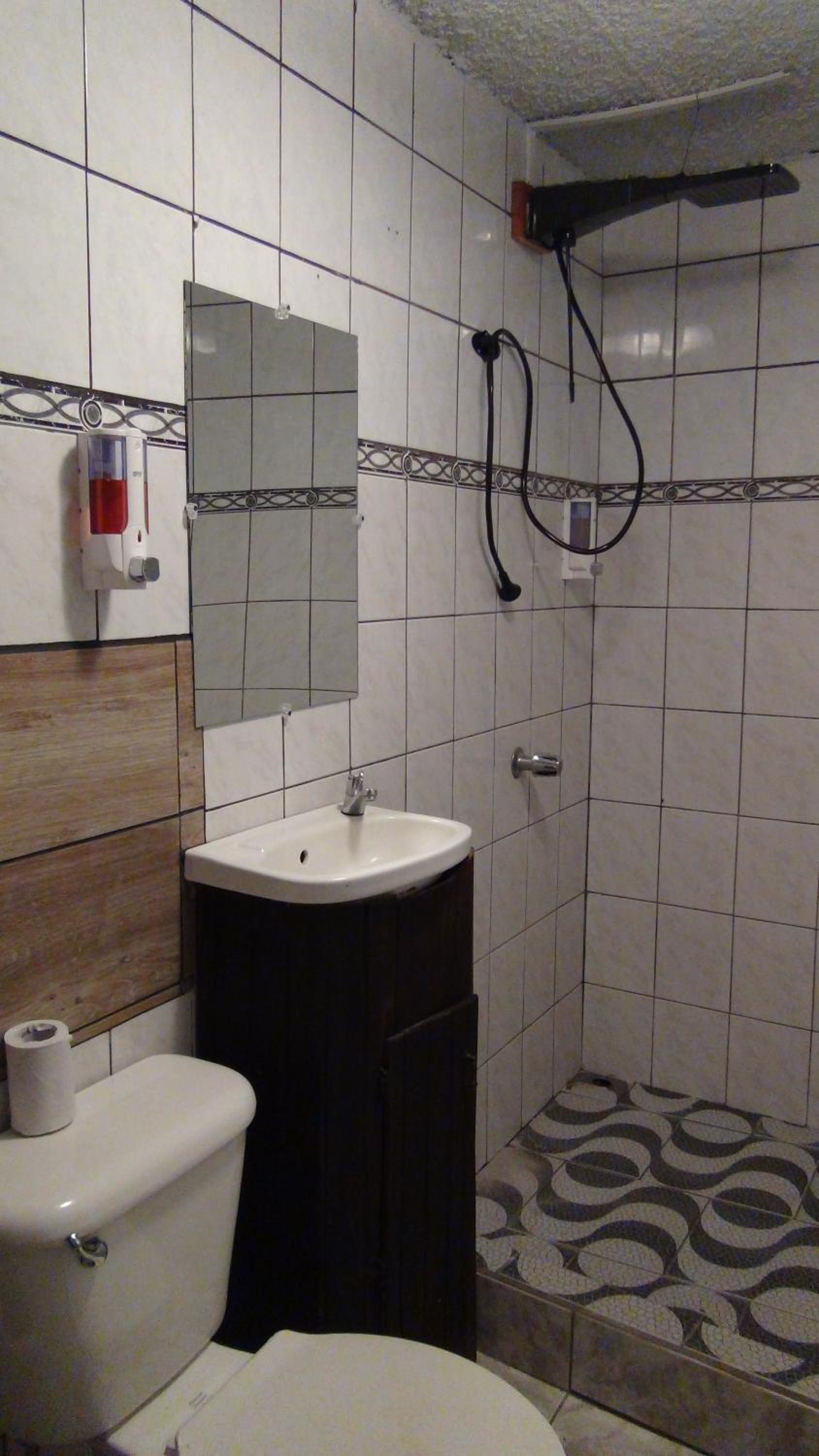 Family Room With Private Bathroom photo 3