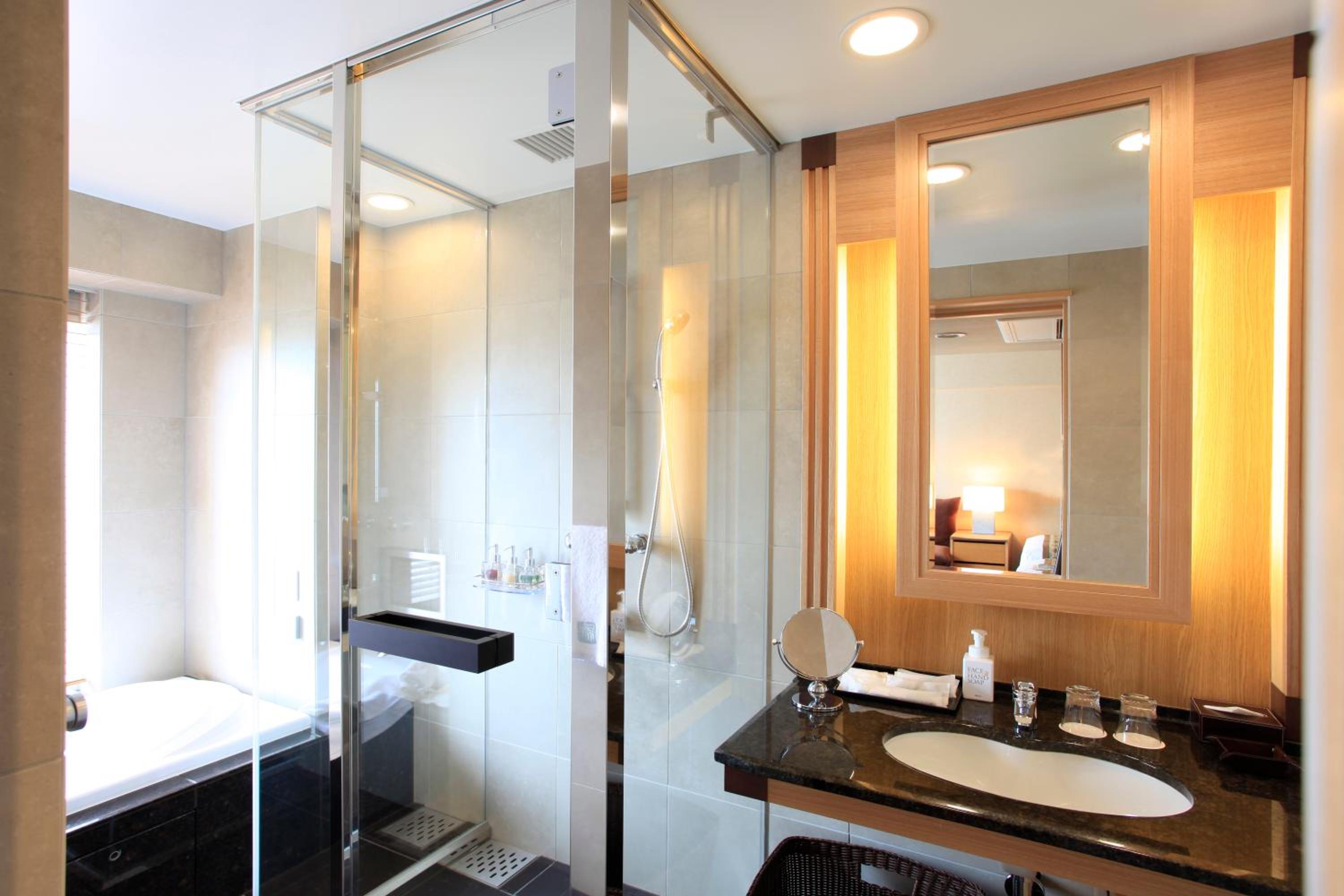 Premium Twin Room (High Floor) - Non-Smoking