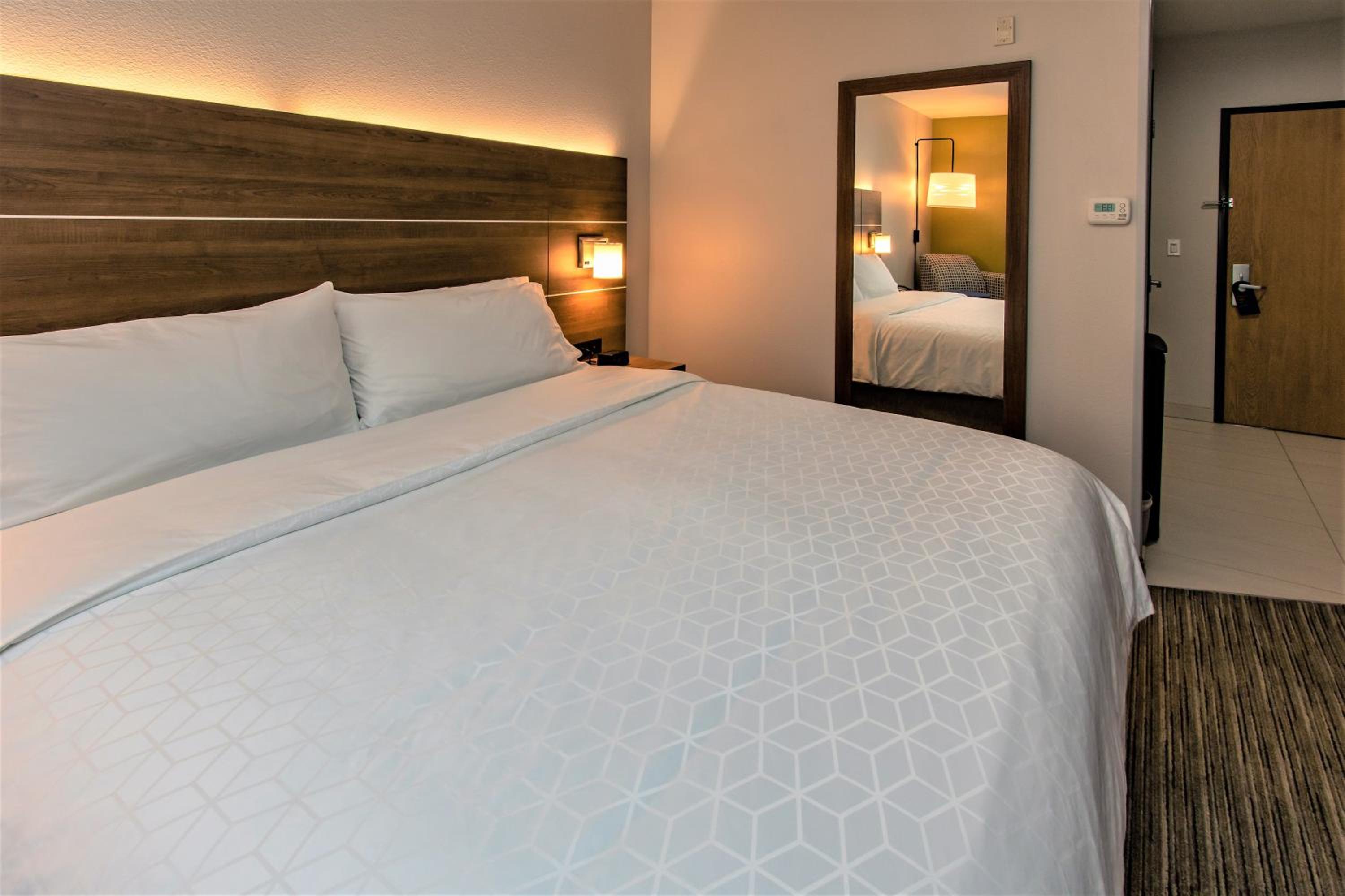 Standard Room - Photo 10