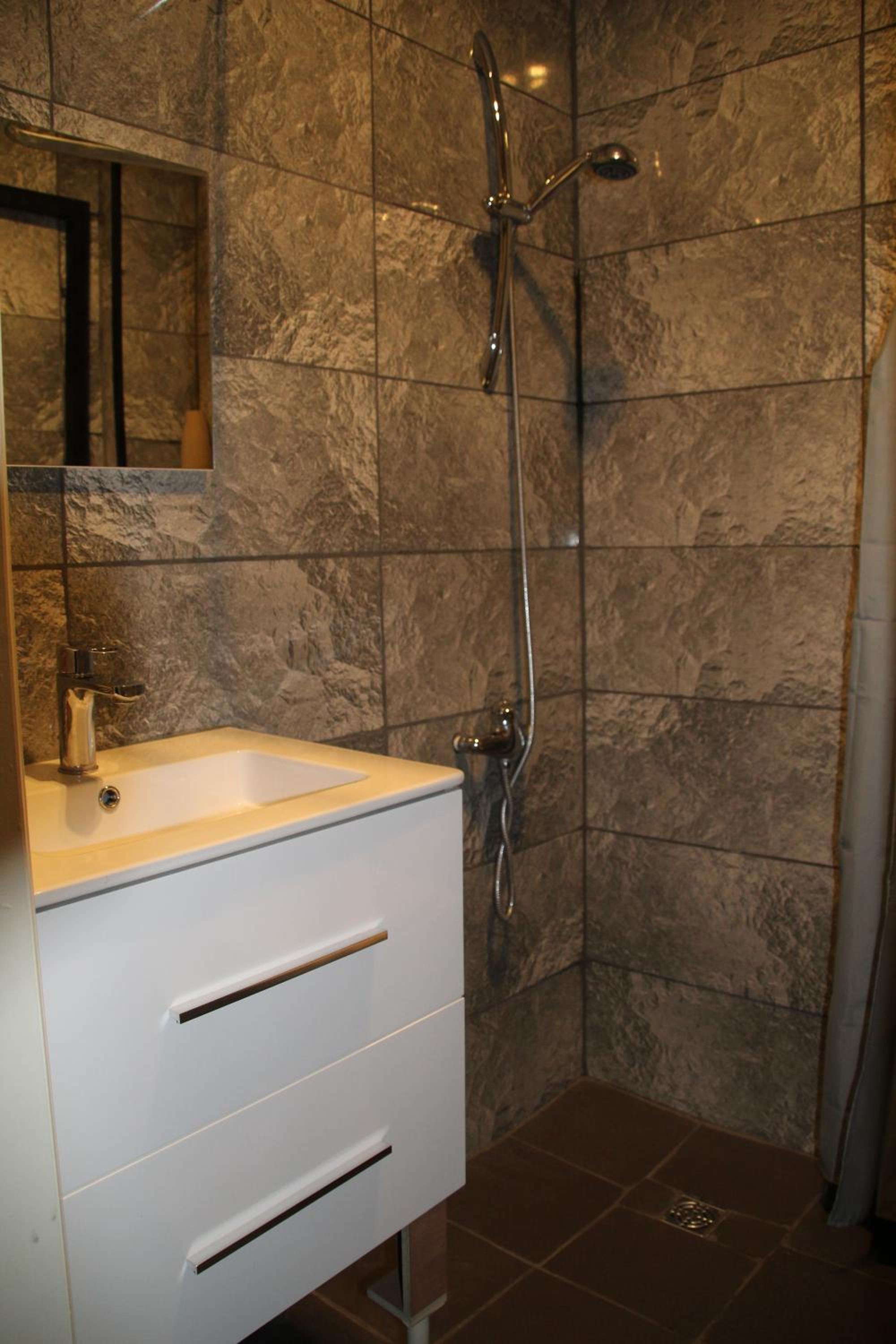Apartment - Photo 3