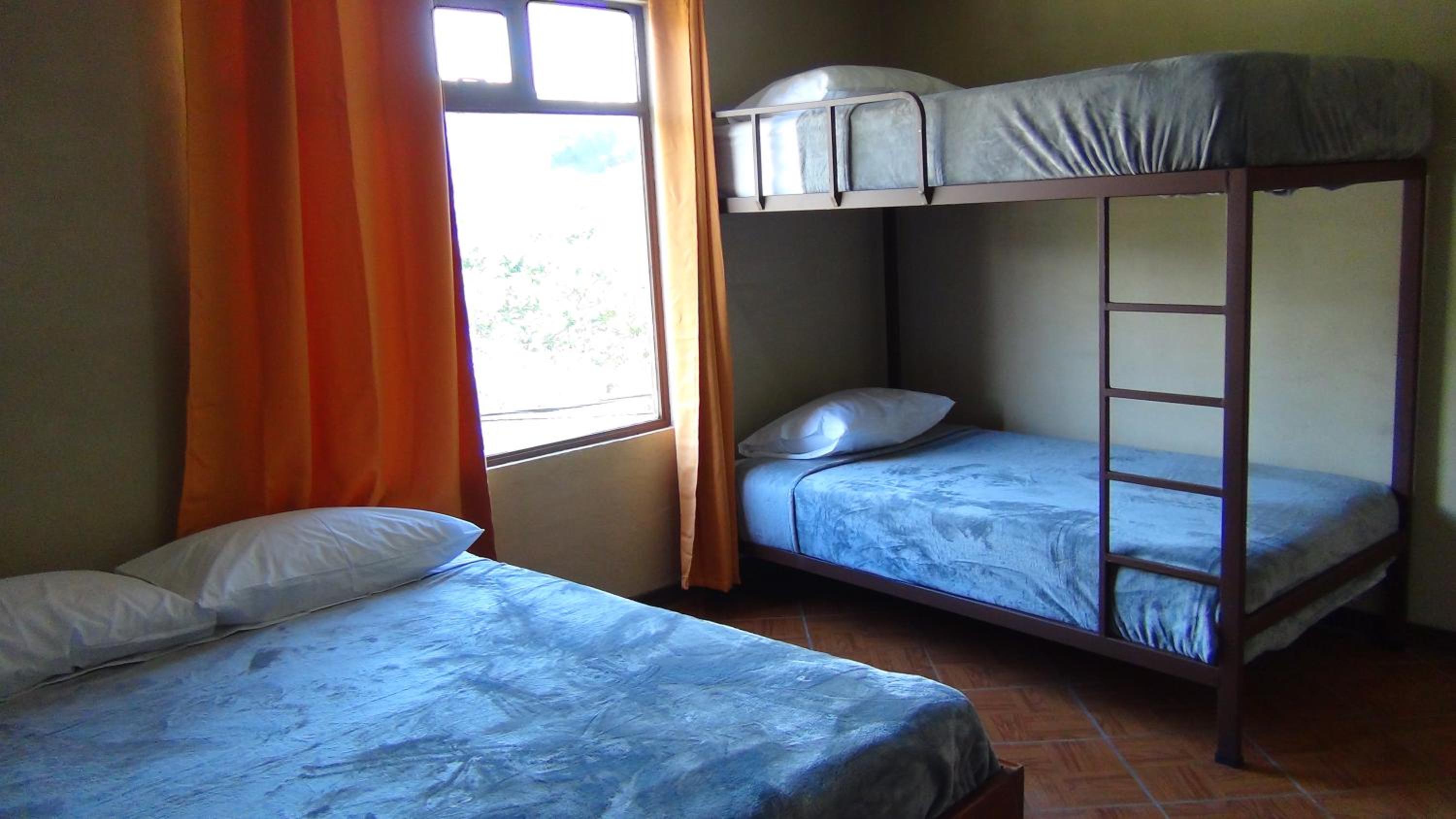 Quadruple Room With Shared Bathroom photo 3