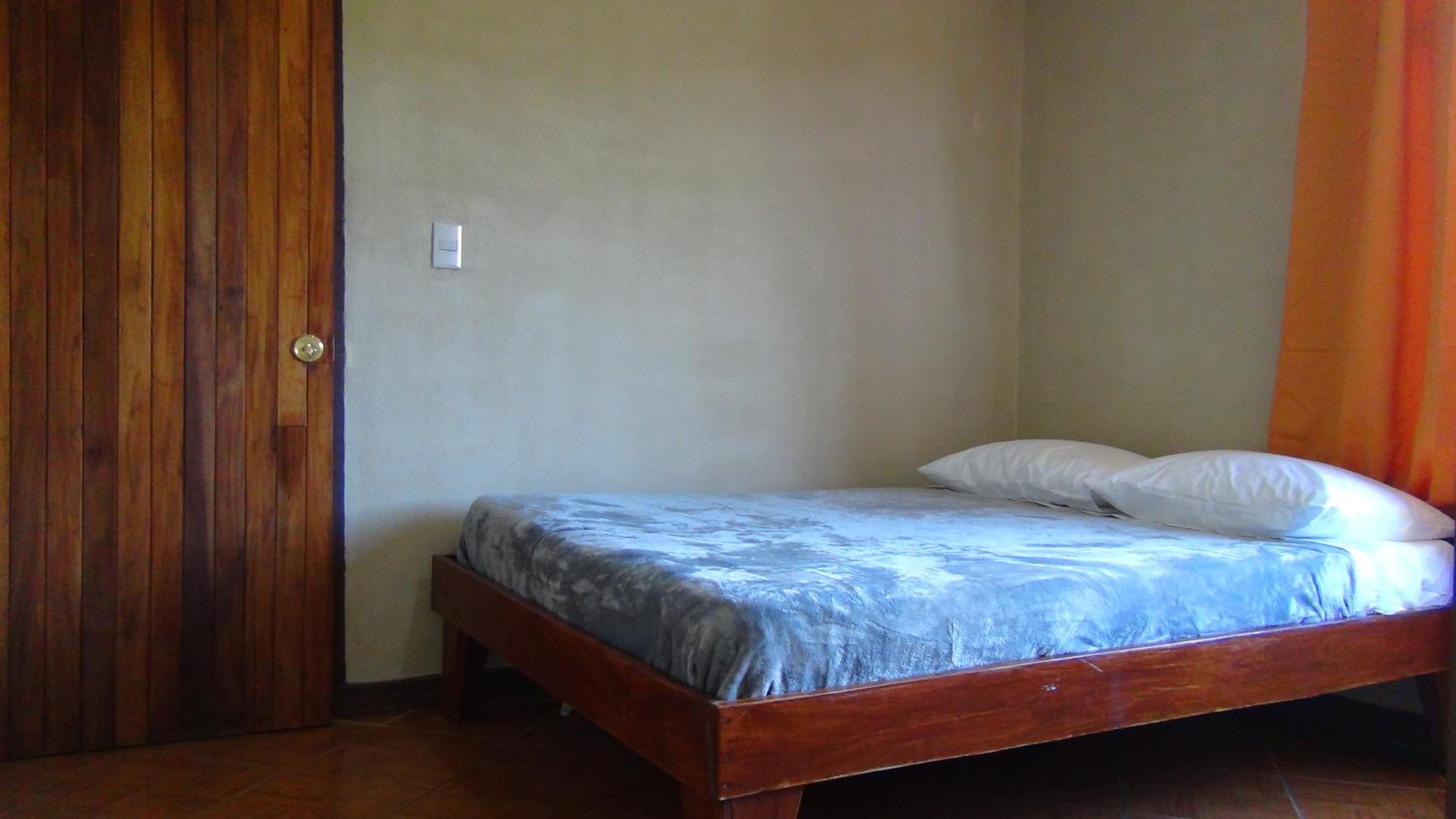 Quadruple Room With Shared Bathroom photo 1