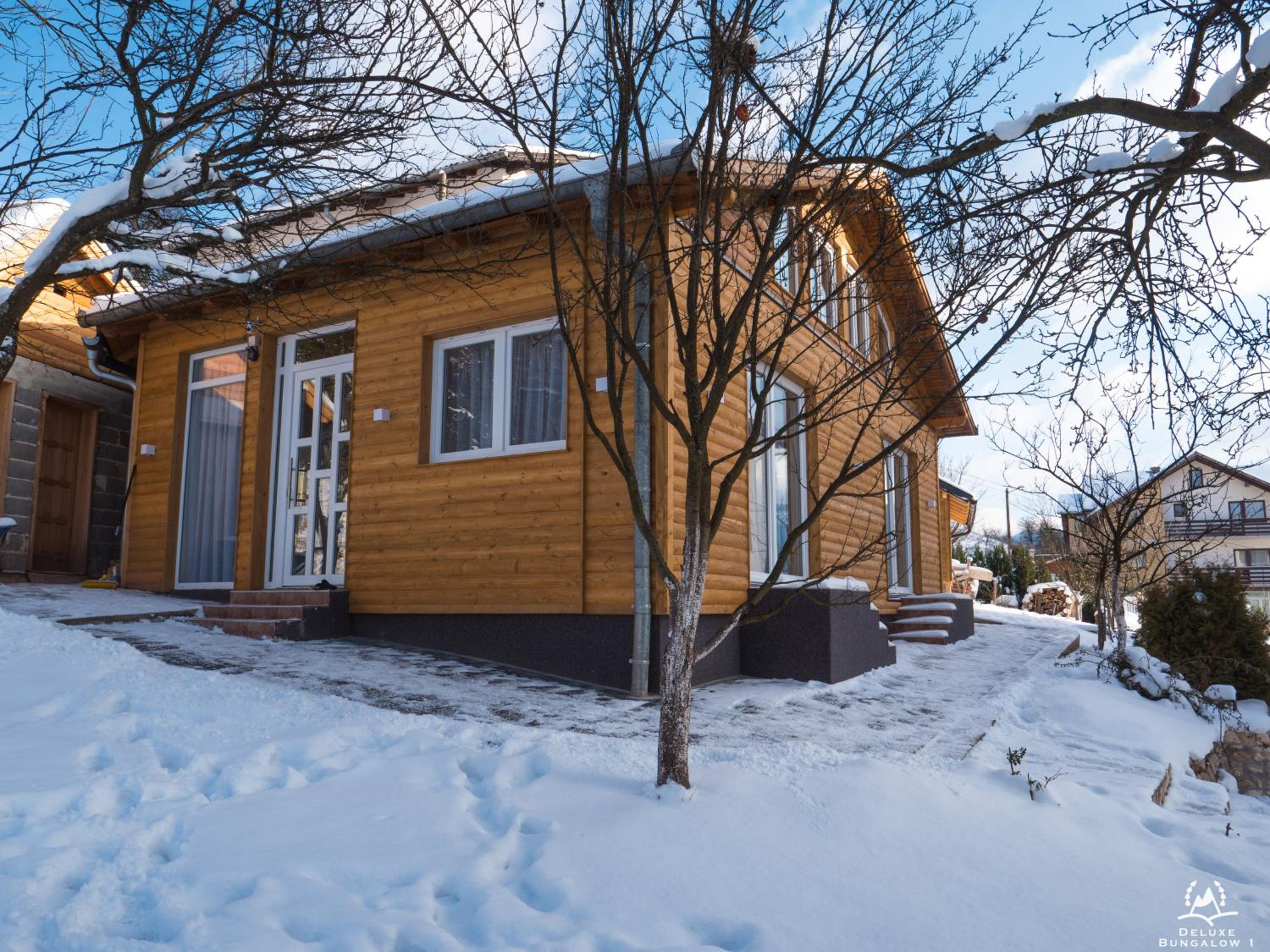 Bungalow With Garden View photo 3