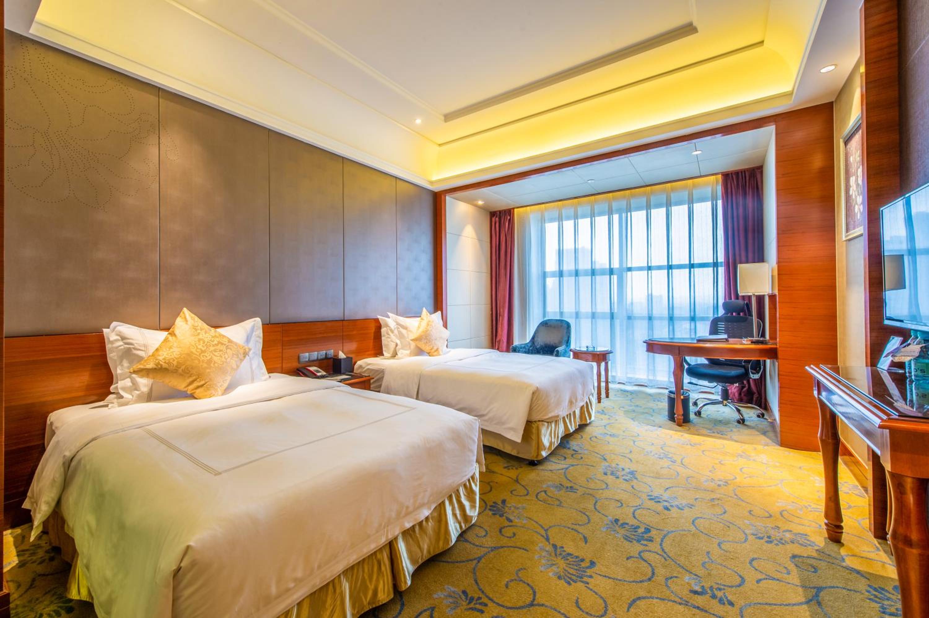 Deluxe Twin Room photo 3