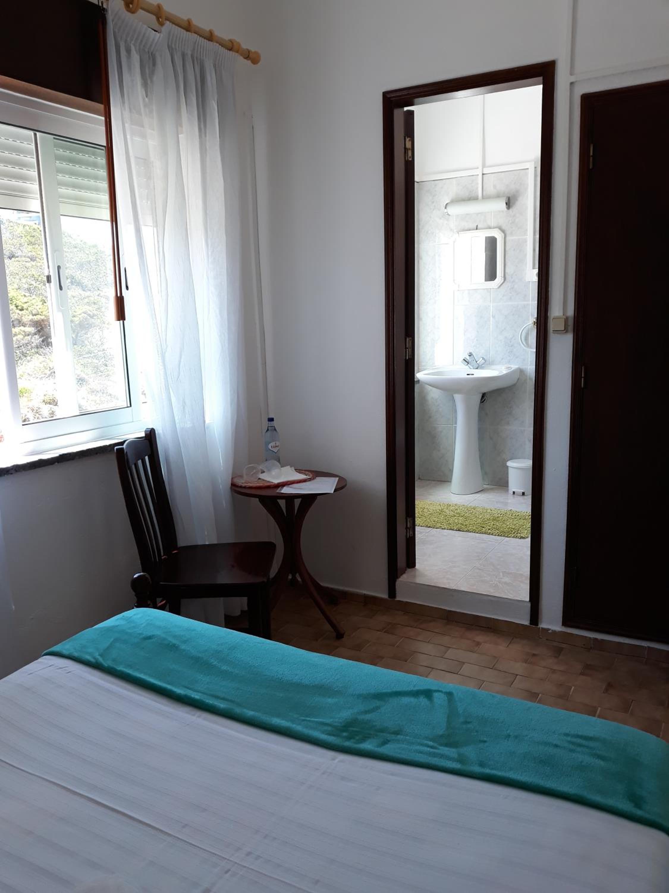 Double Room with Private Bathroom photo 3