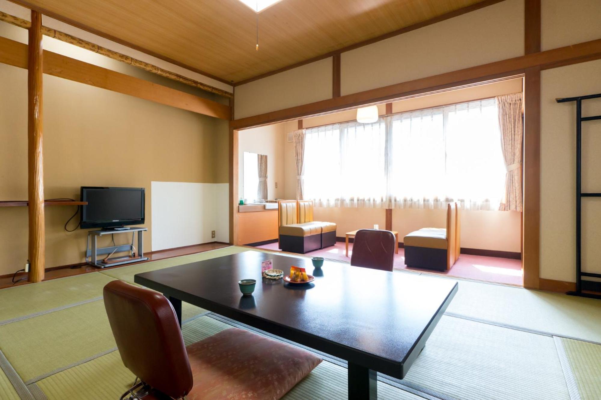 Japanese-Style Room with Shared Bathroom - Non-Smoking