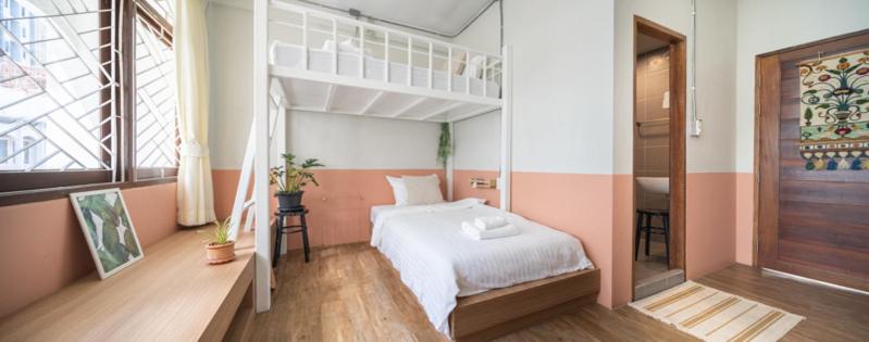 Twin Room with Private Bathroom photo 3