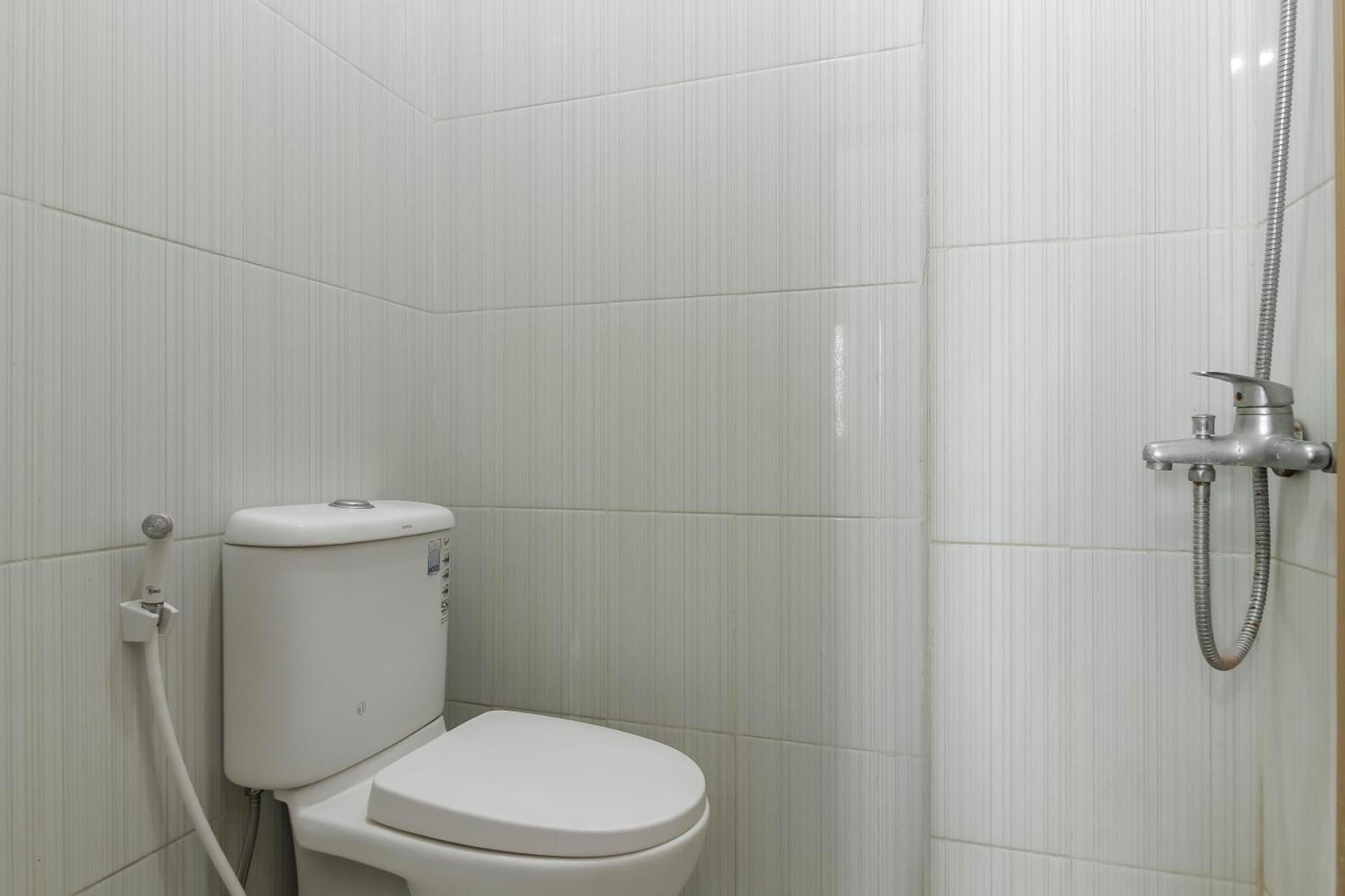 Double Room - Photo 7