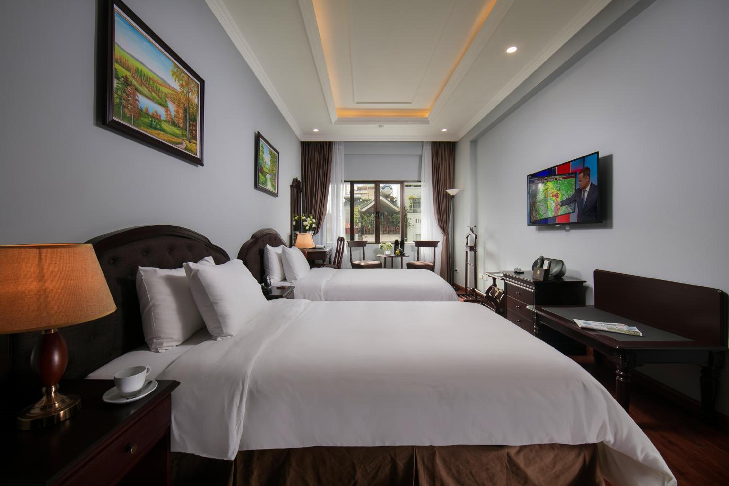 Deluxe Double or Twin Room with City View