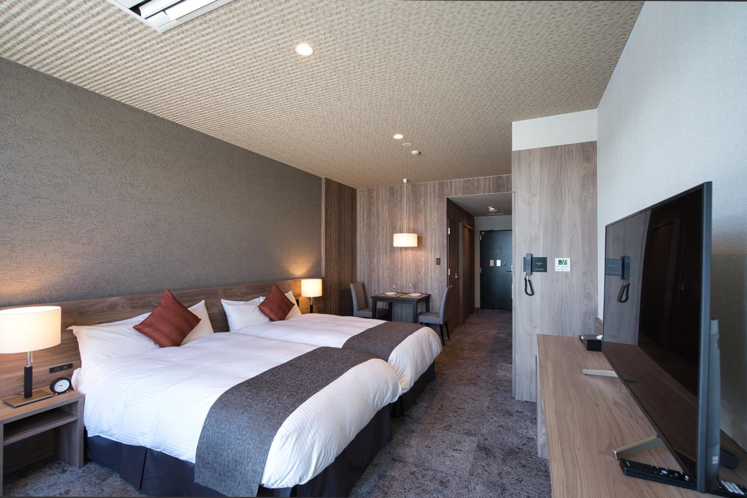 Superior Hollywood Twin Room - Photo 13