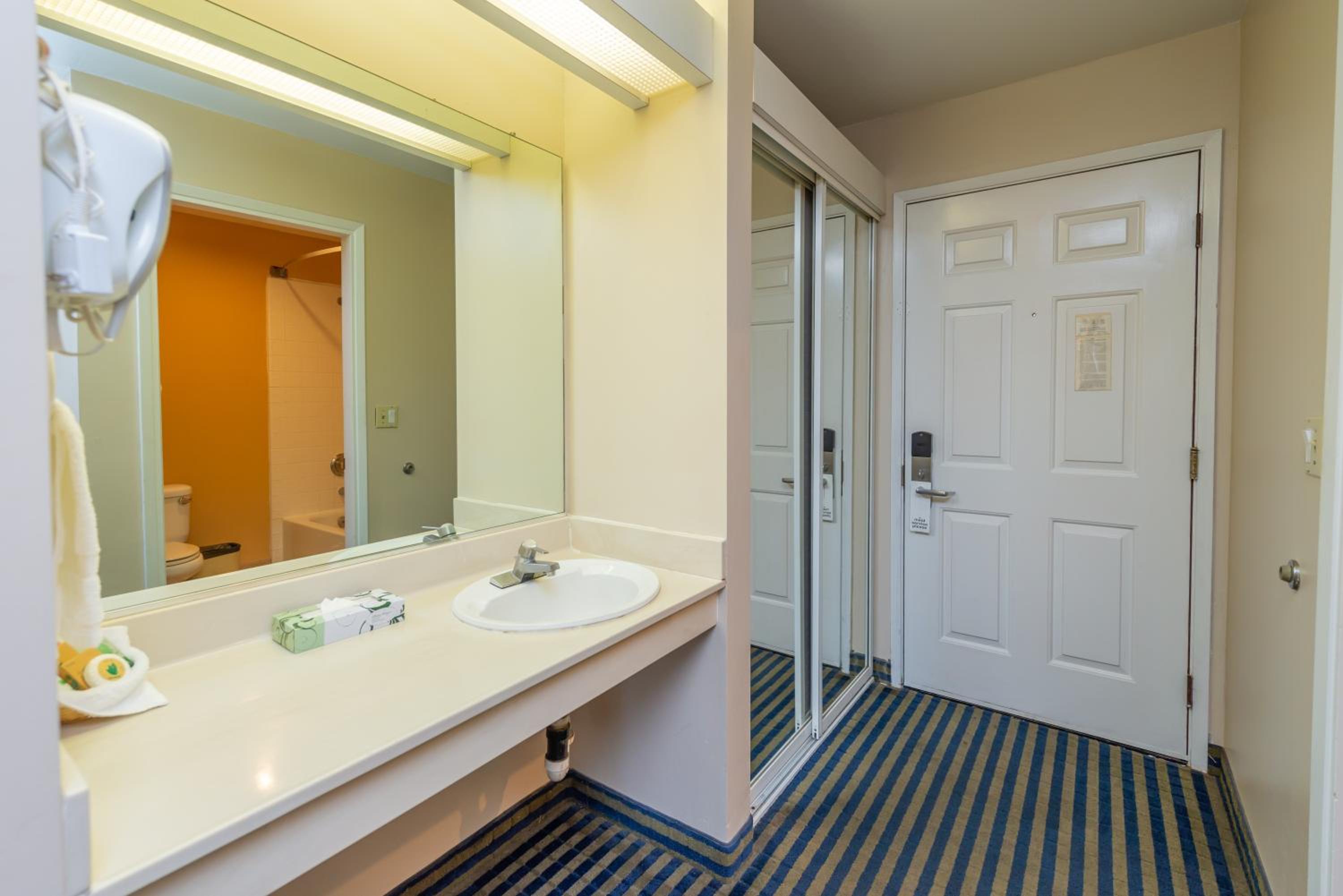 King Room - Photo 6