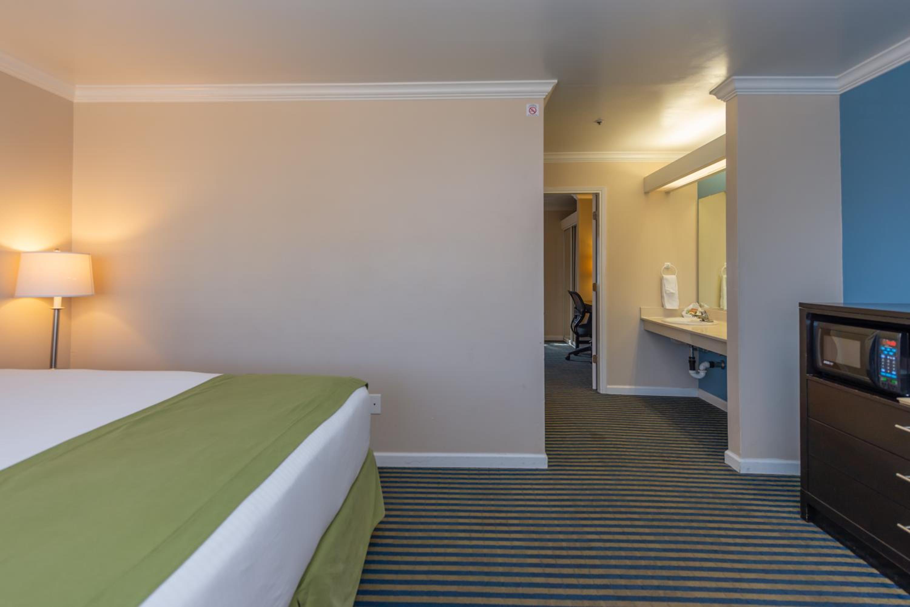 Double Room - Disability Access photo 1