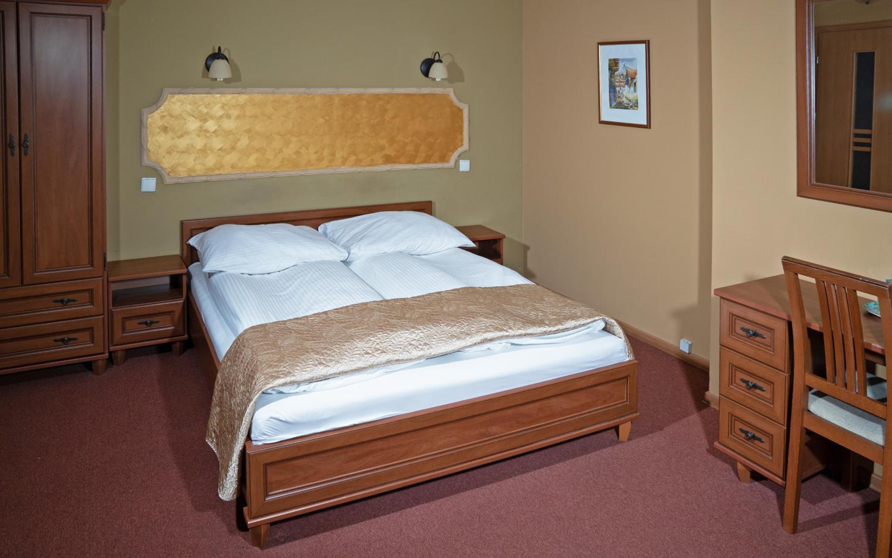Double Room with River View - Photo 6