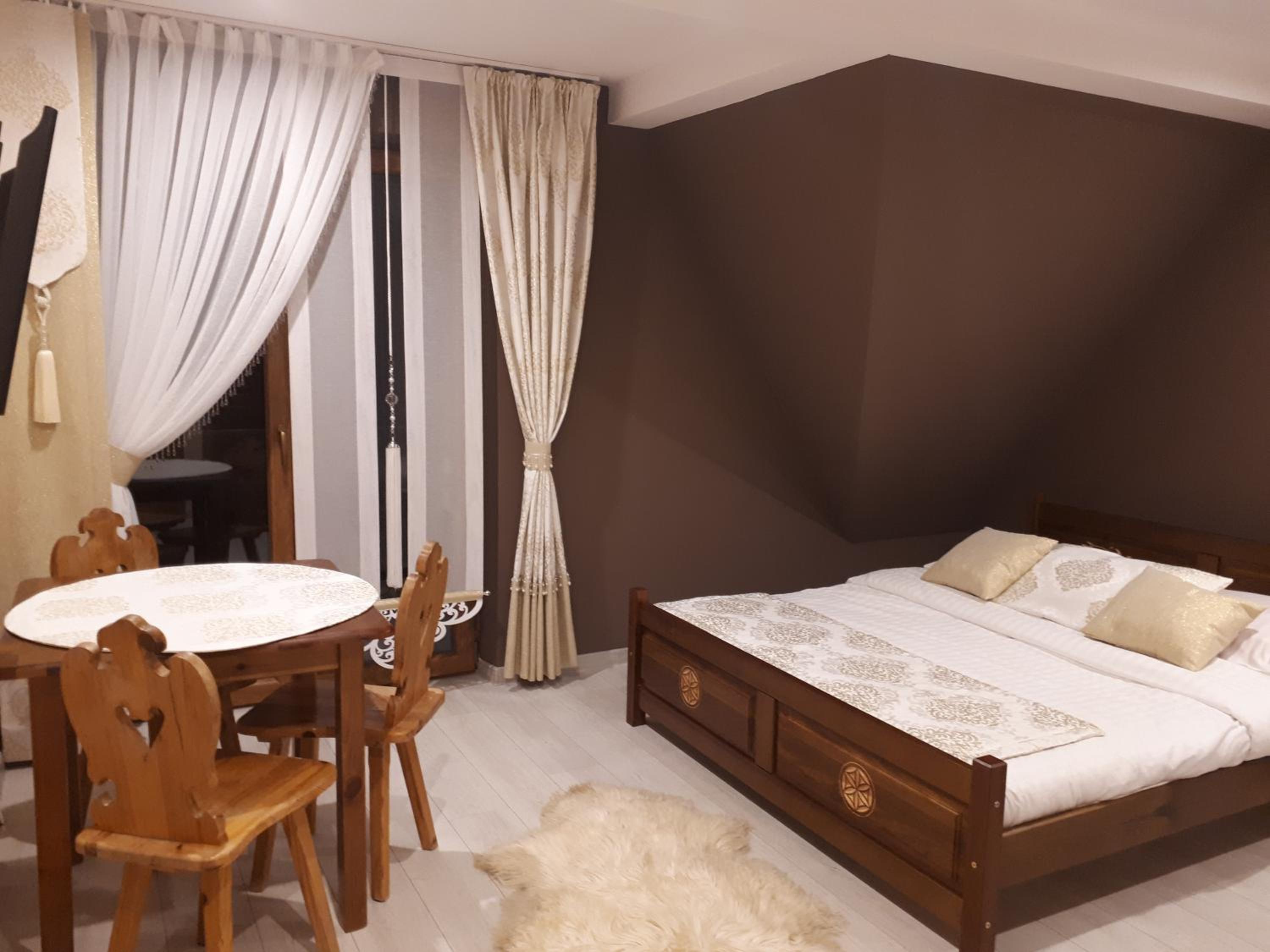 Double Room with Mountain View - Photo 12