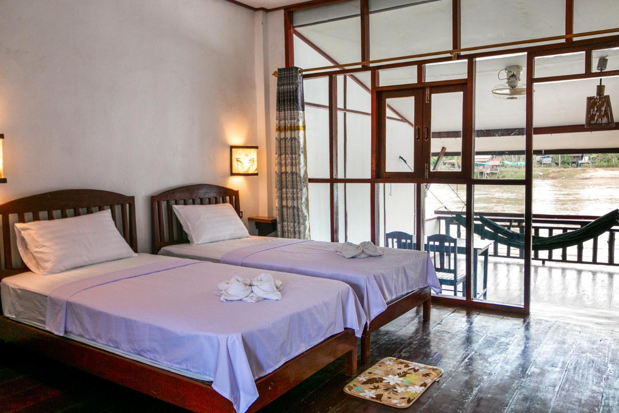 Deluxe Double or Twin Room with River View