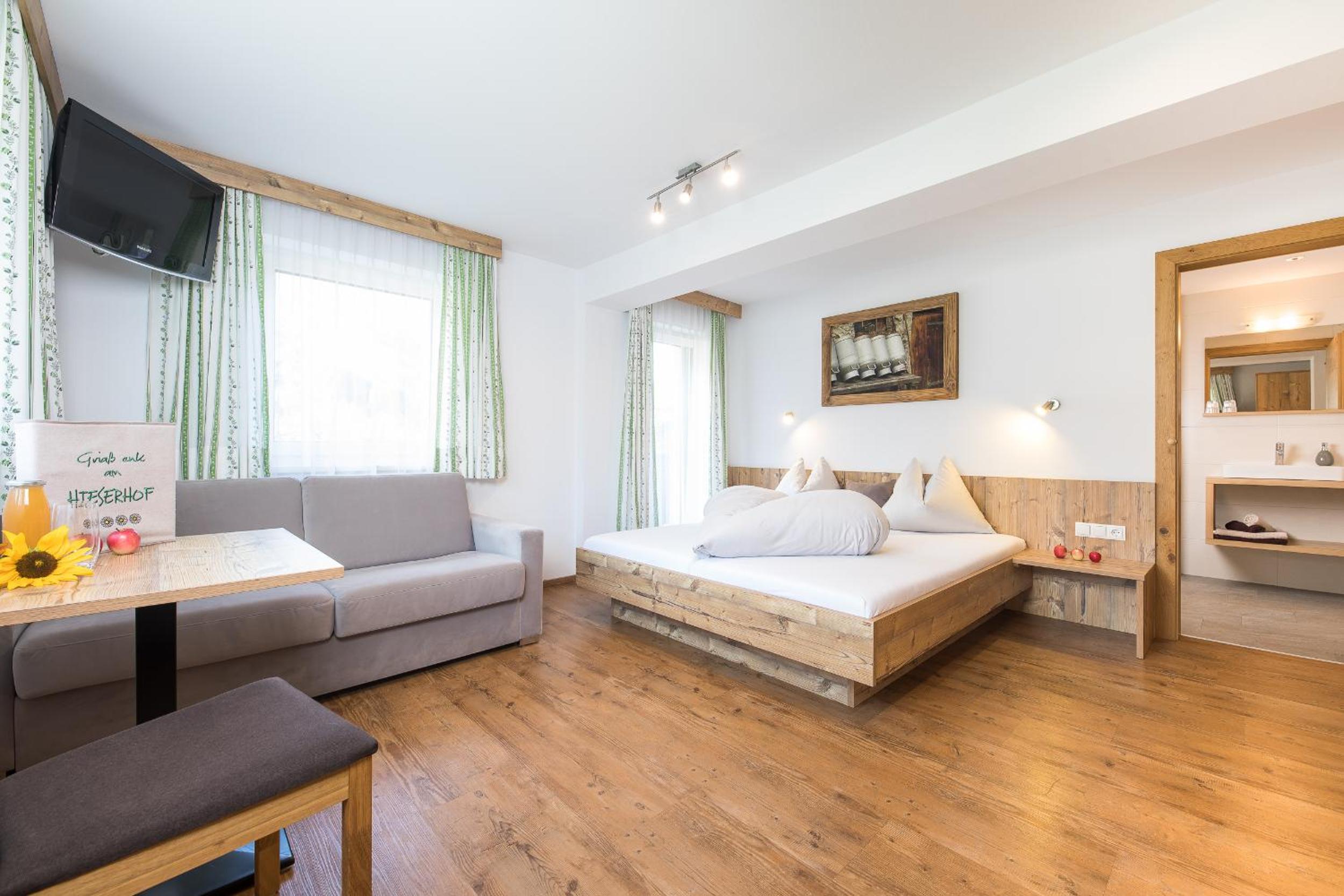 Comfort Double Room with Balcony - Photo 1