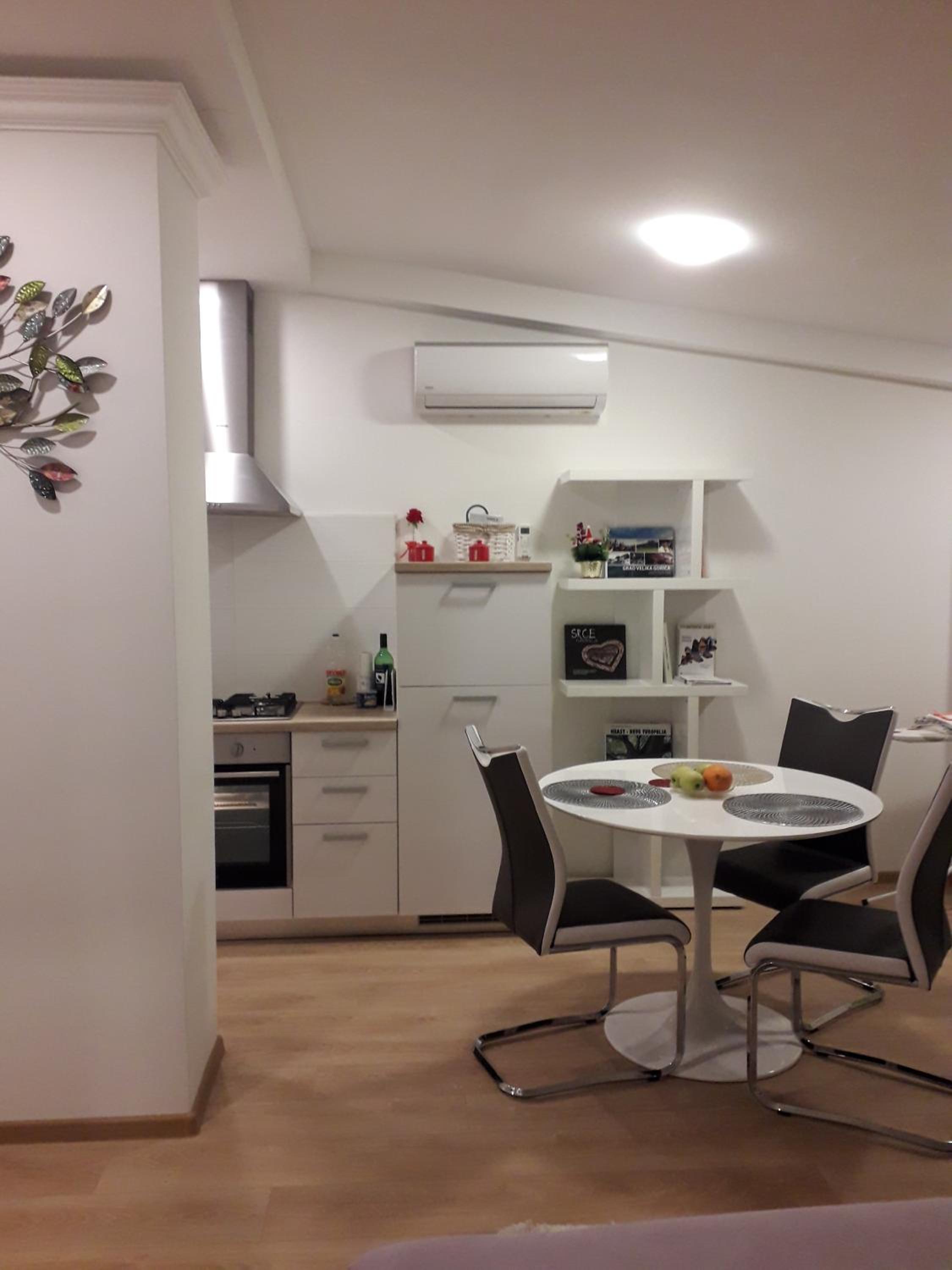 Apartment - Photo 27