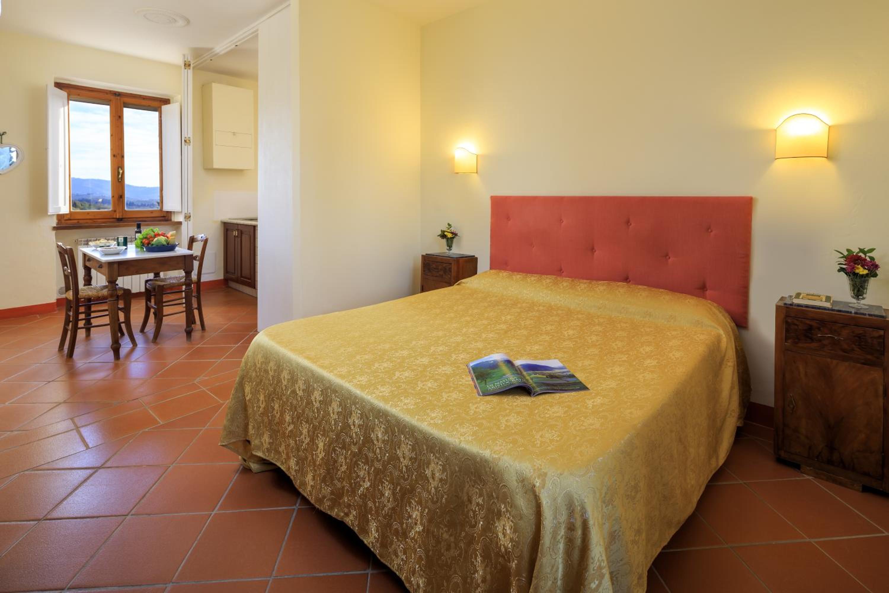 Double Room with Pool View photo 2