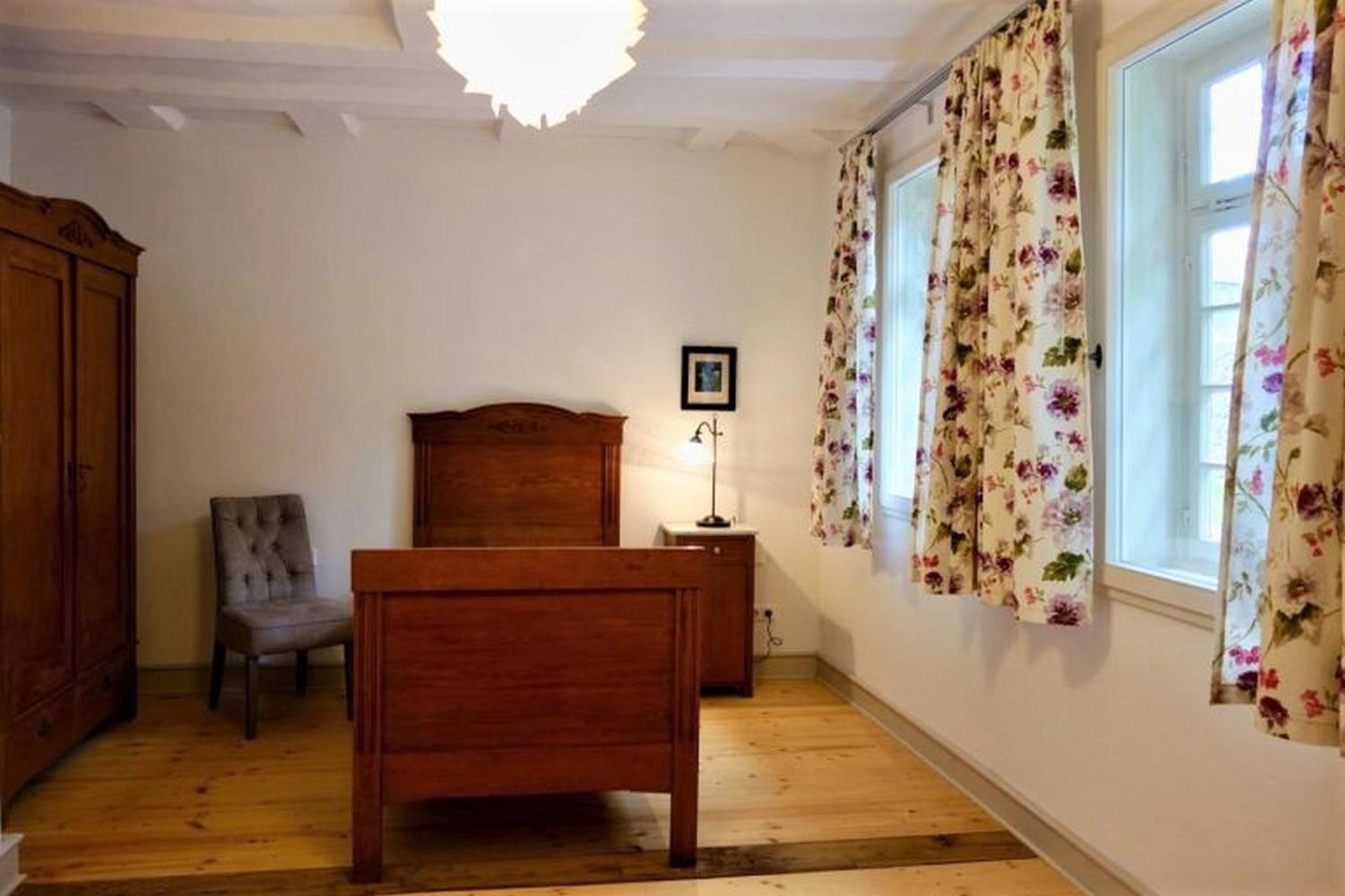 One-Bedroom House photo 1