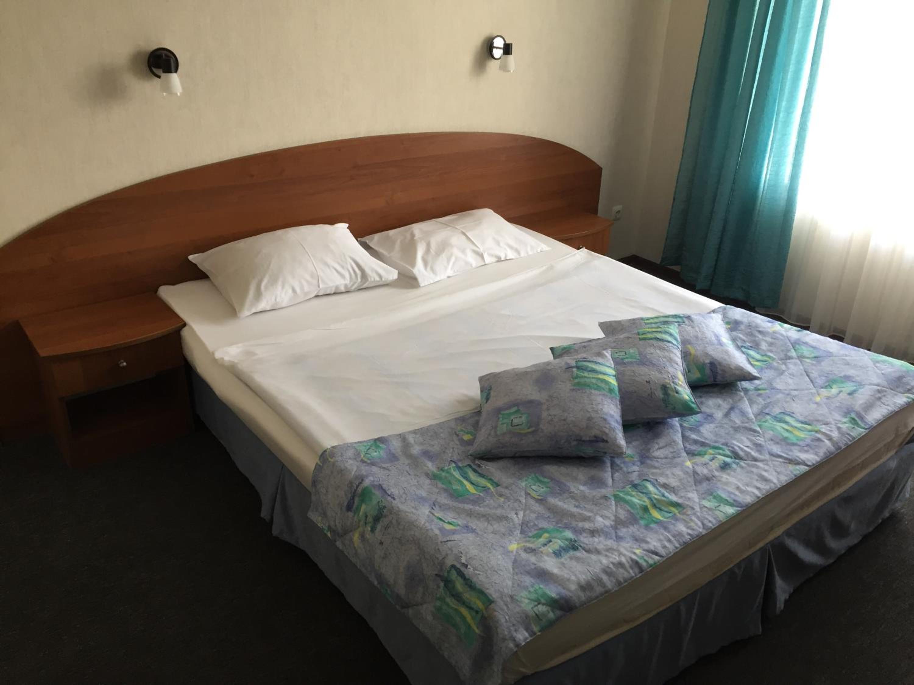 Double or Twin Room - Photo 23