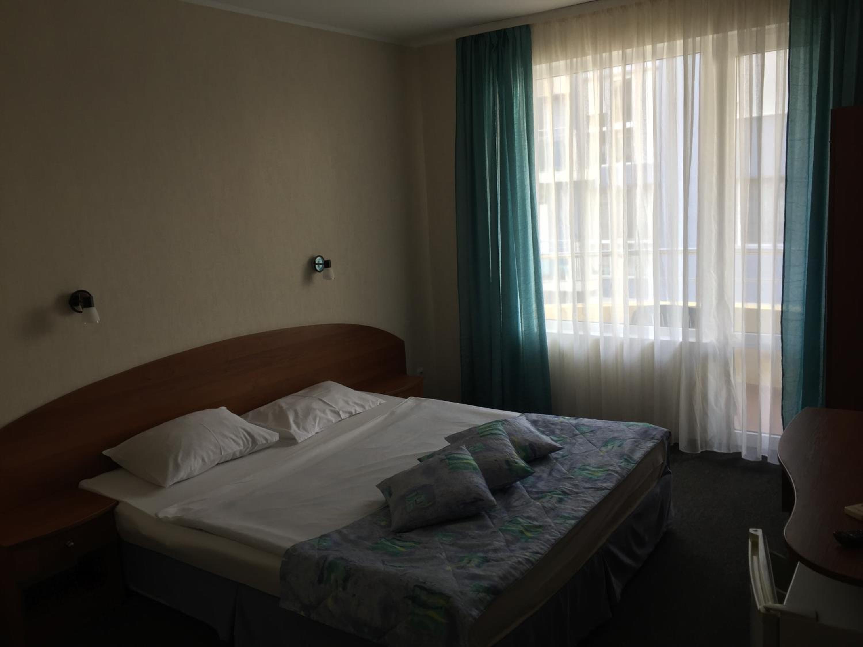 Double or Twin Room - Photo 25