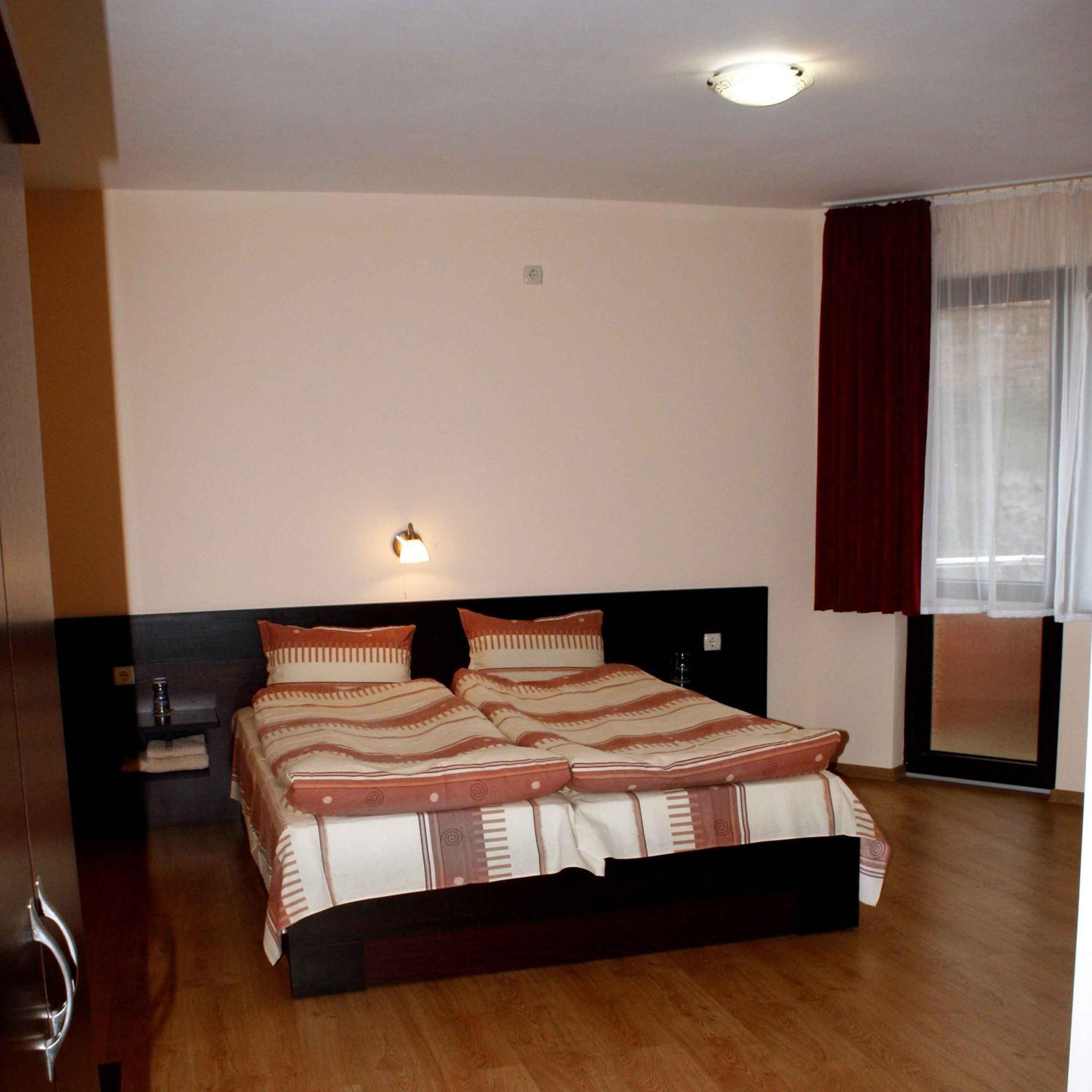 One-Bedroom Suite photo 3