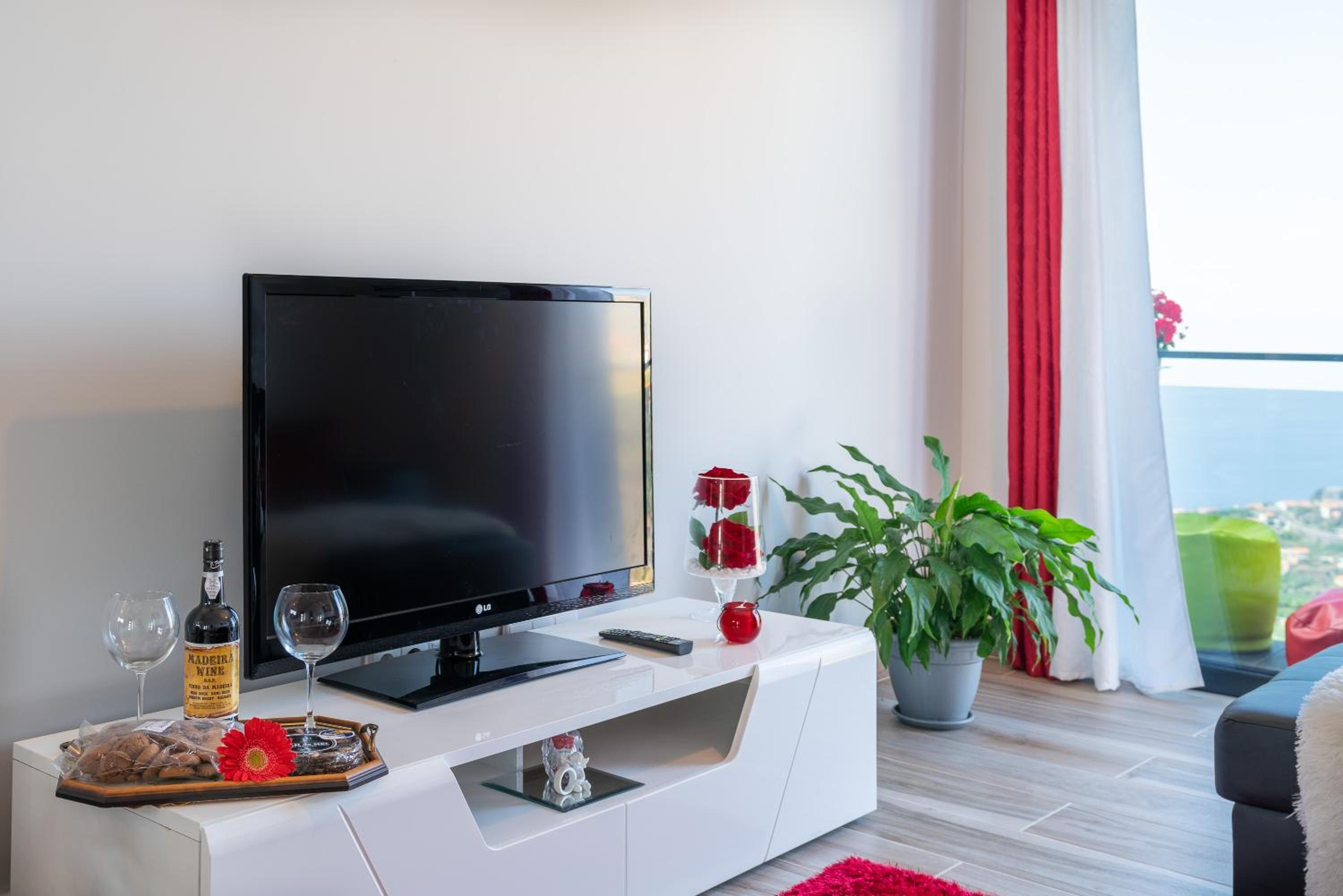 Apartment photo 3