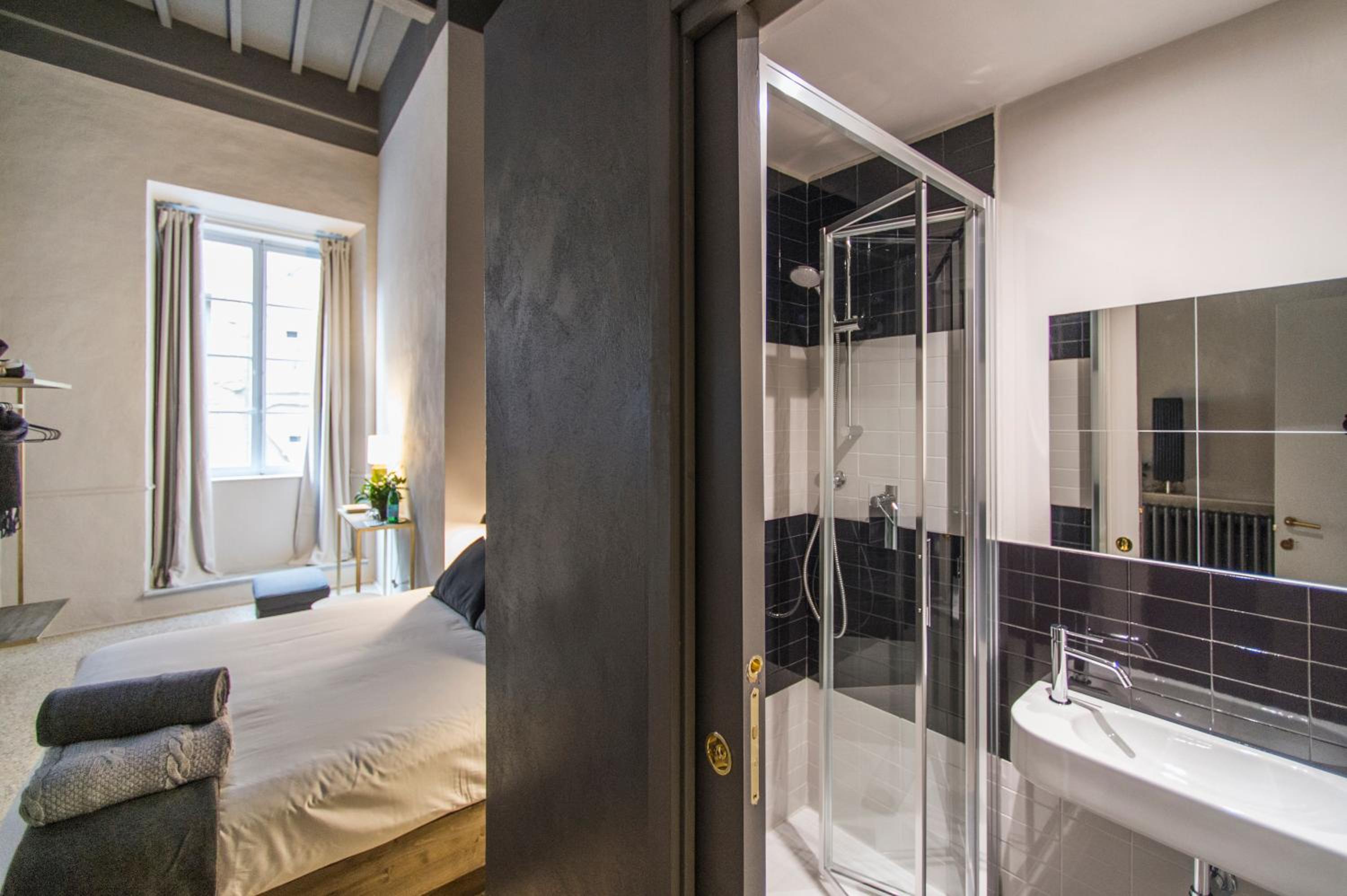 Double Room - Photo 26