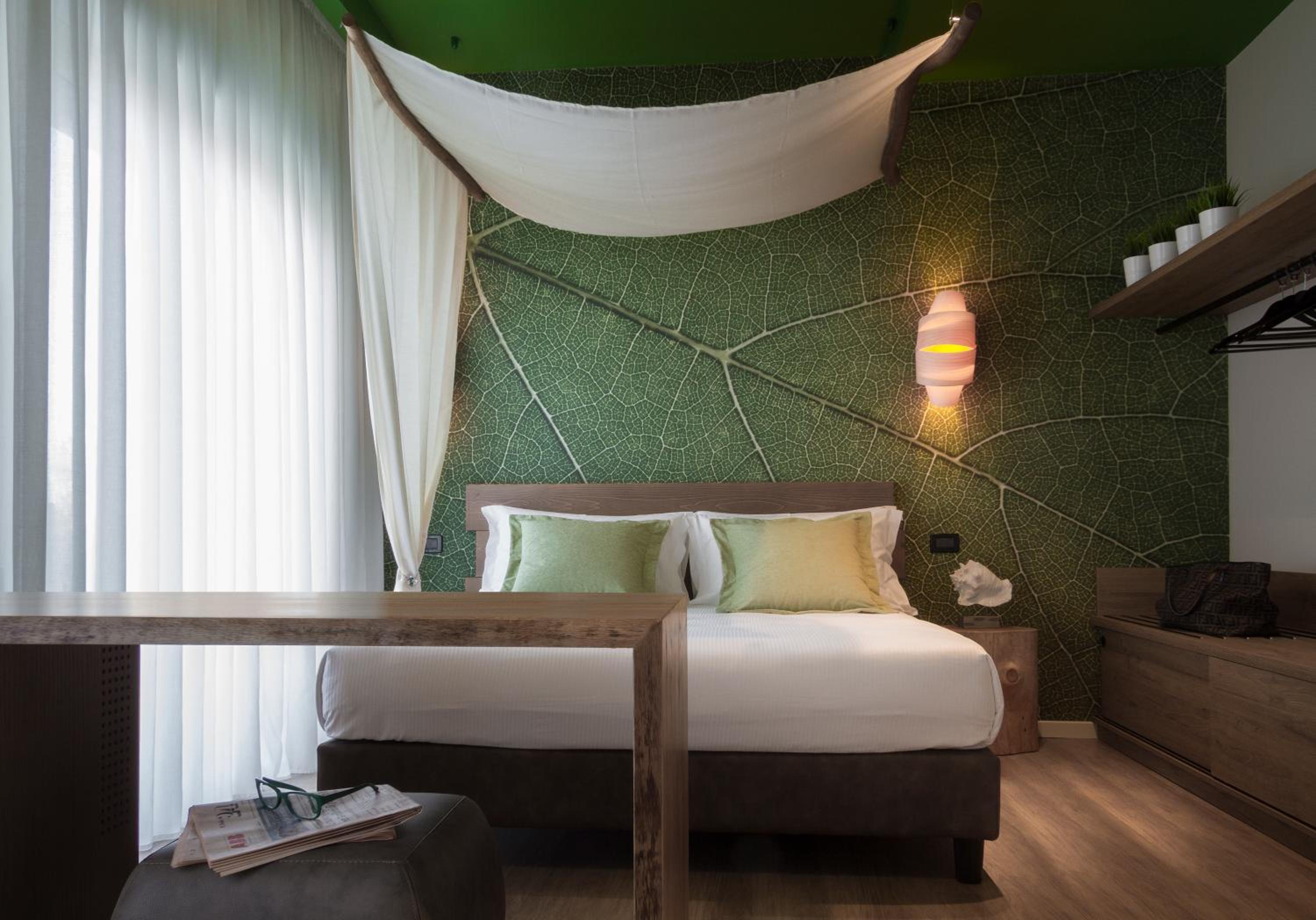 Superior Suite - Photo 5
