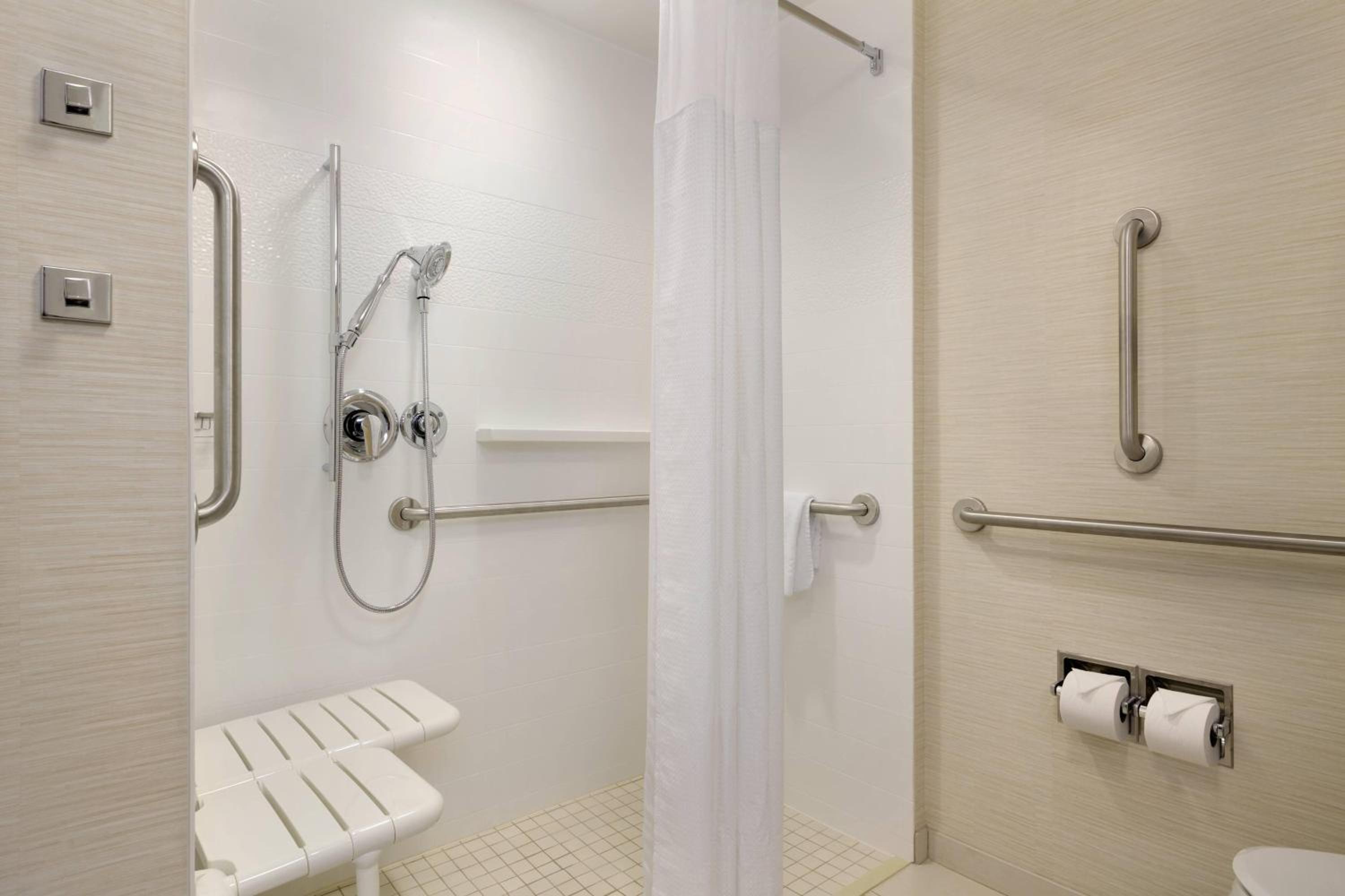 Fairfield Inn & Suites by Marriott Lancaster East at The Outlets, Photo 4