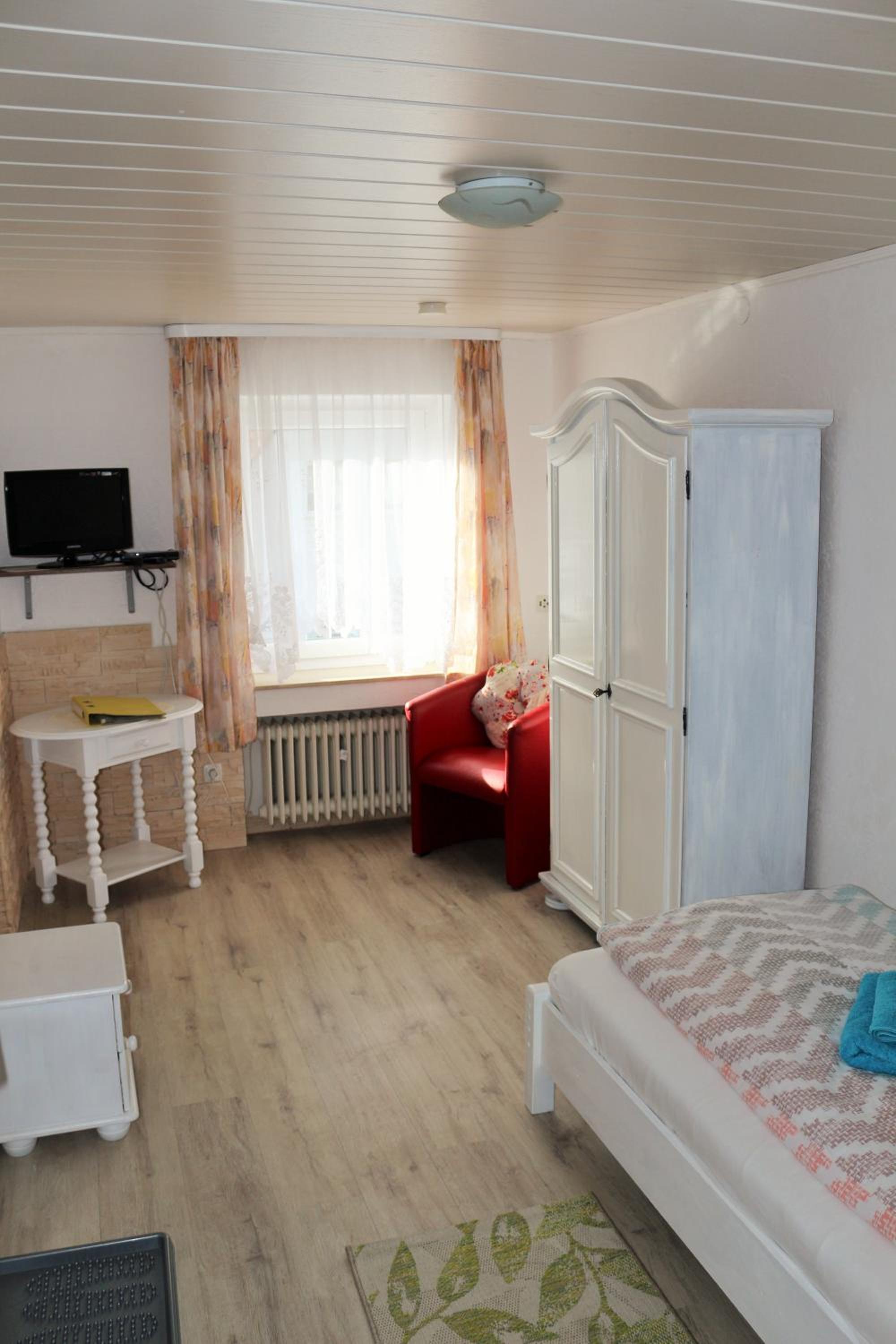 Single Room photo 3