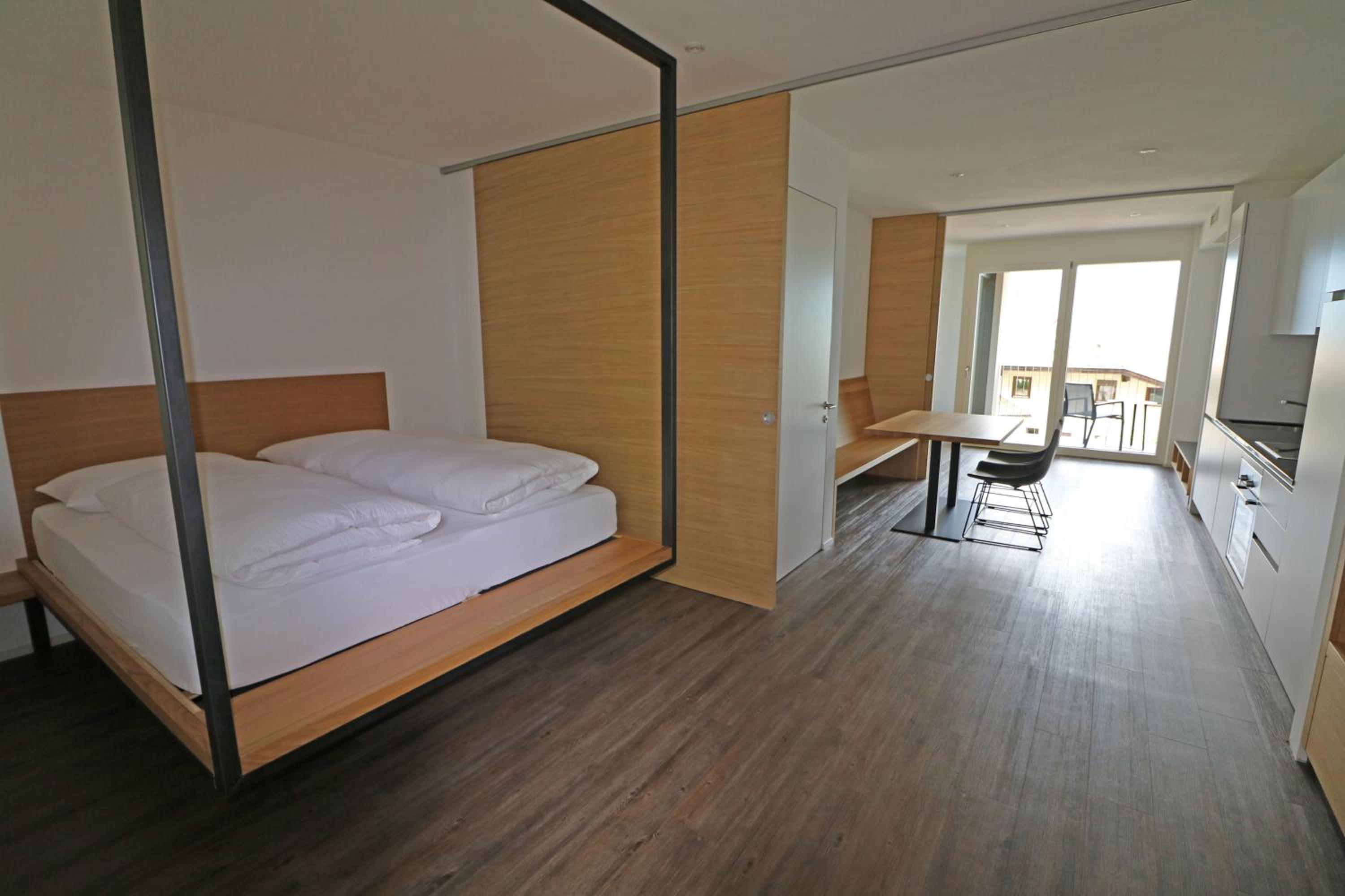 Apartment with Mountain View photo 3