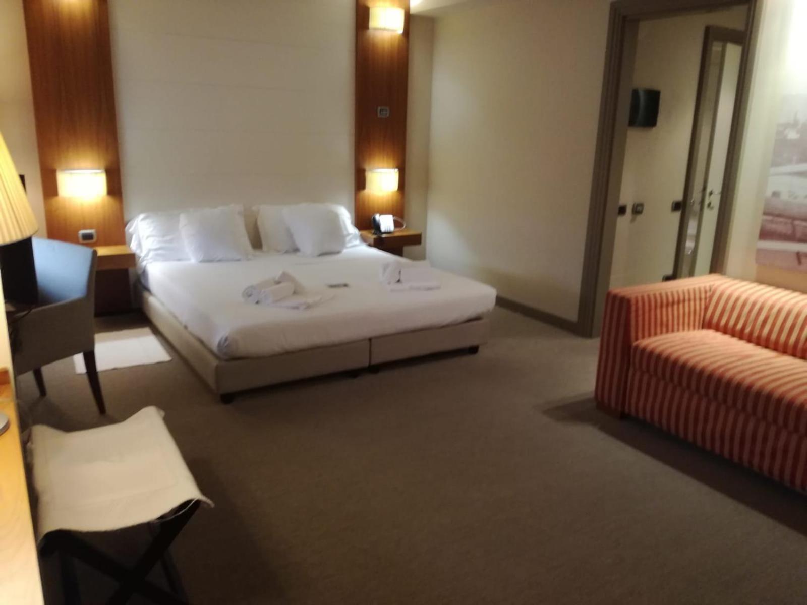 Junior Suite - Photo 1
