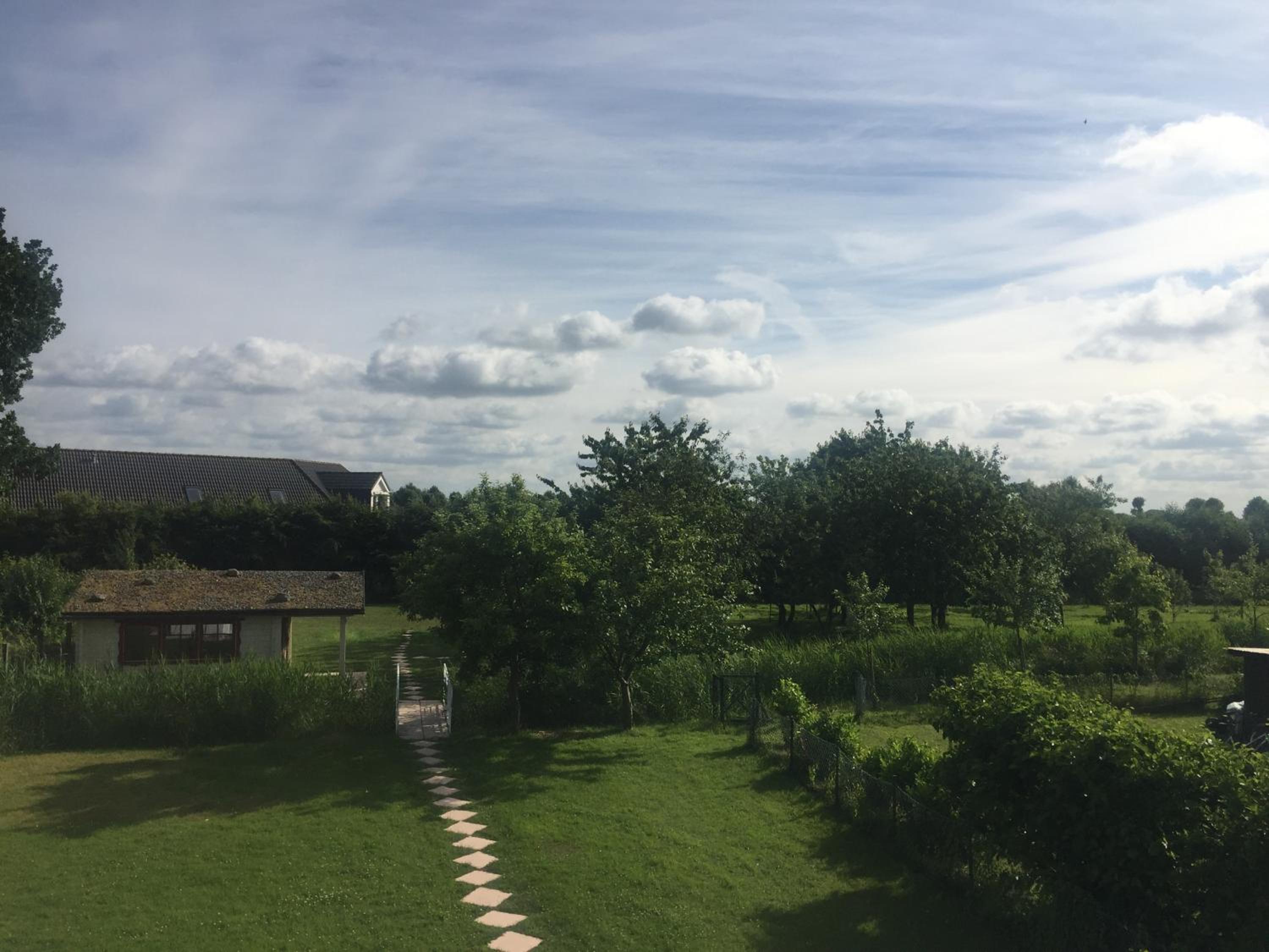 Apartment with Garden View - Photo 15