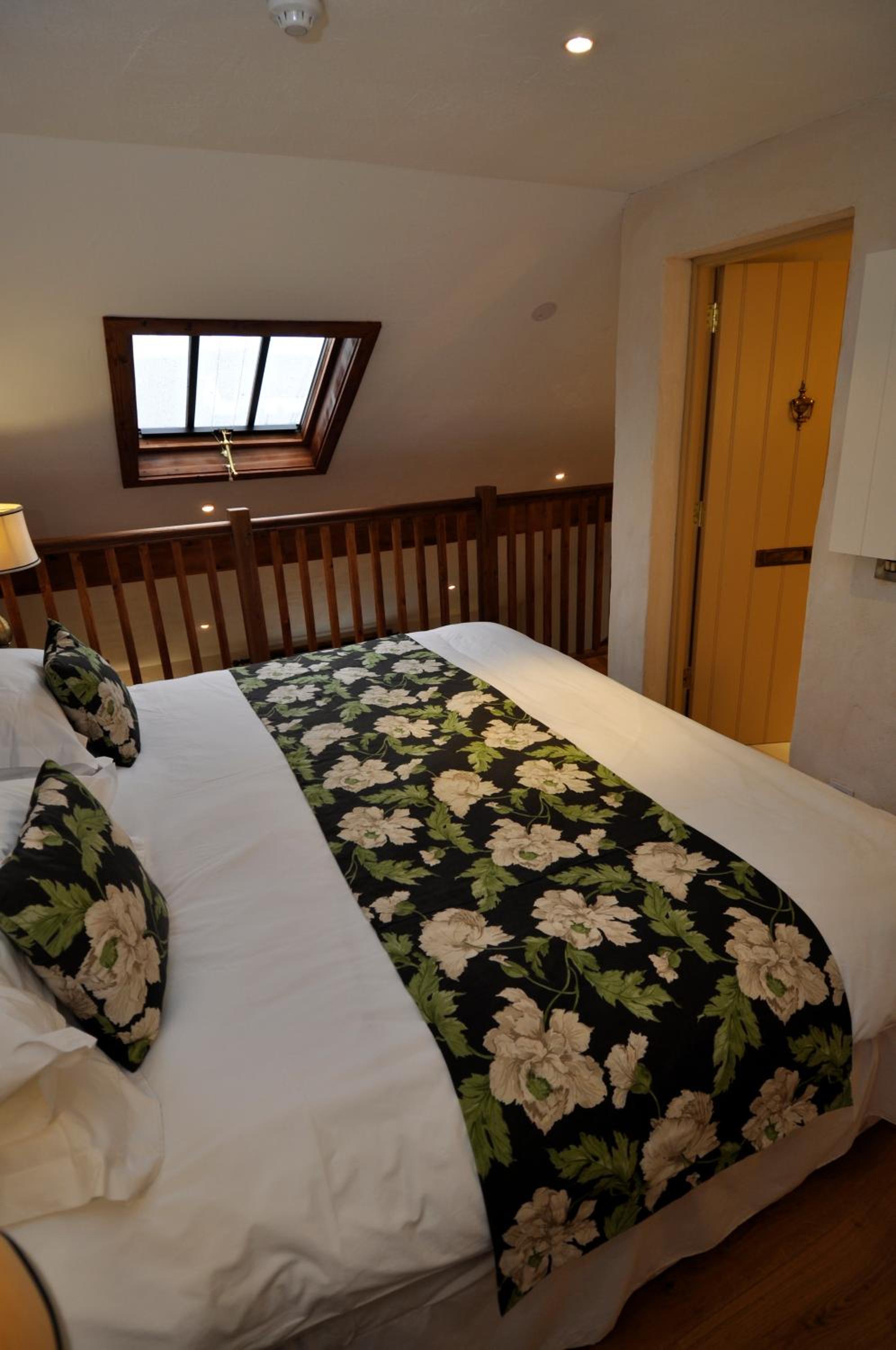 Garden View Suite - Photo 7