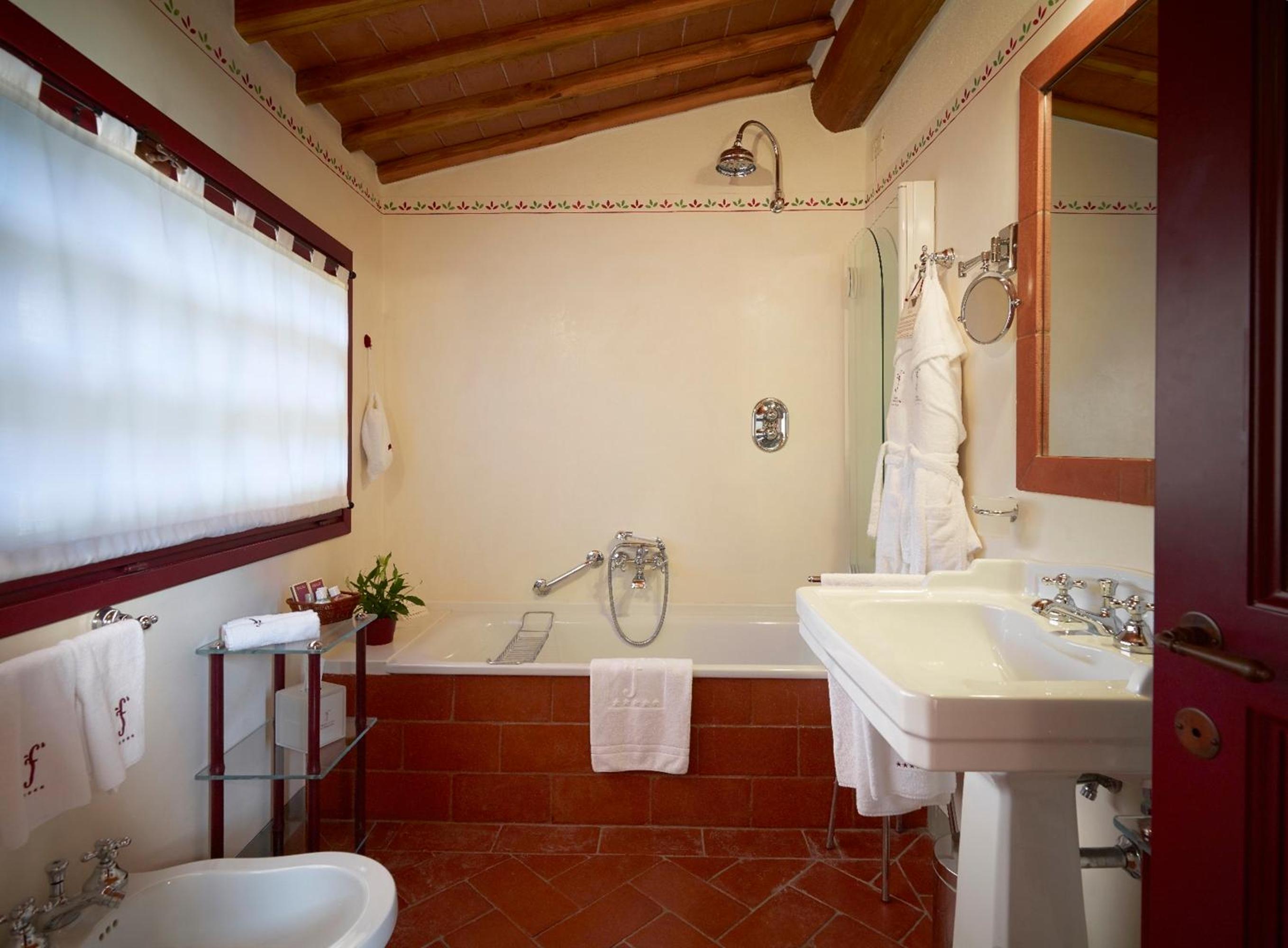 Classic Double Room - Photo 2