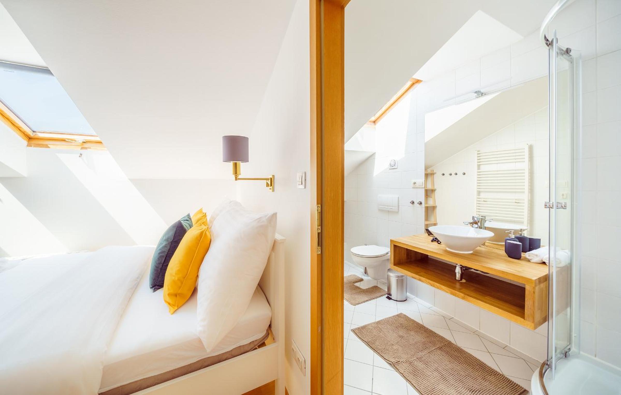 Apartment thumbnail 6