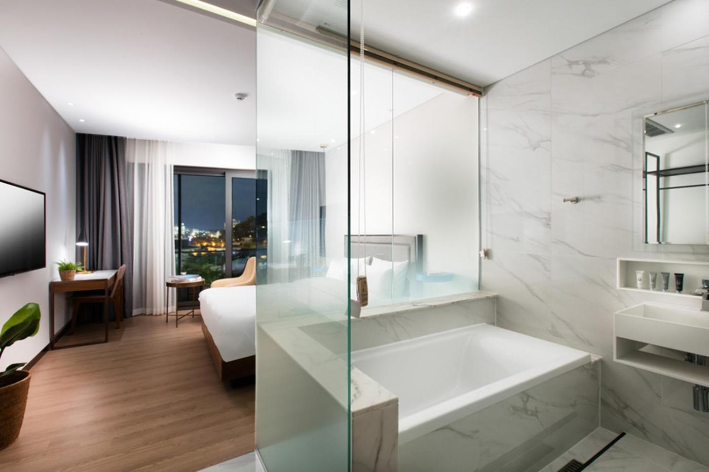Deluxe Double Room with Terrace